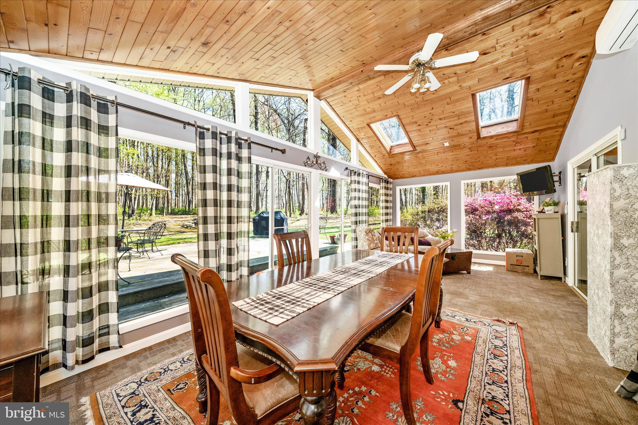 PT ROCKVILLE OUT RES. 3 - Residential