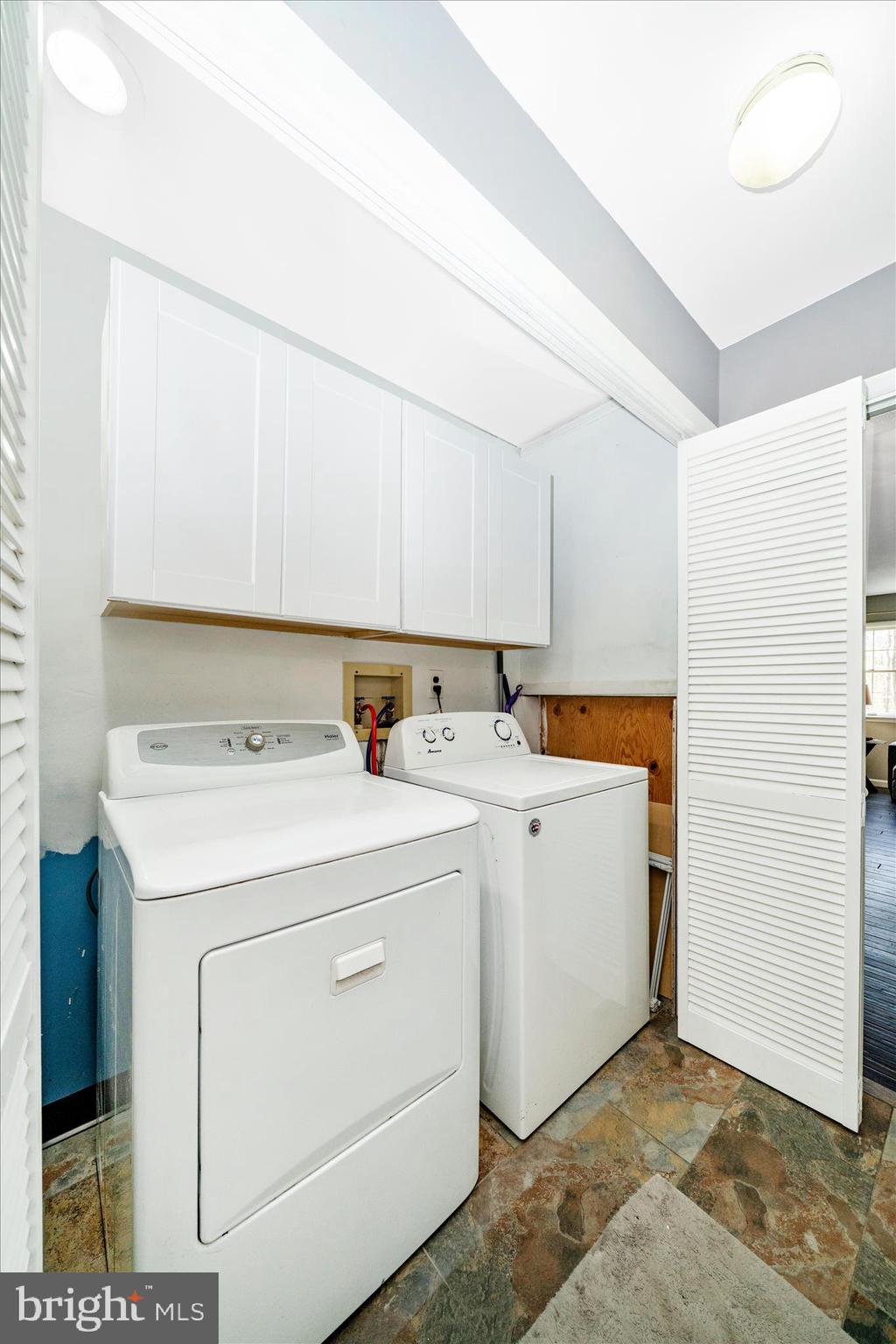 PT ROCKVILLE OUT RES. 3 - Residential