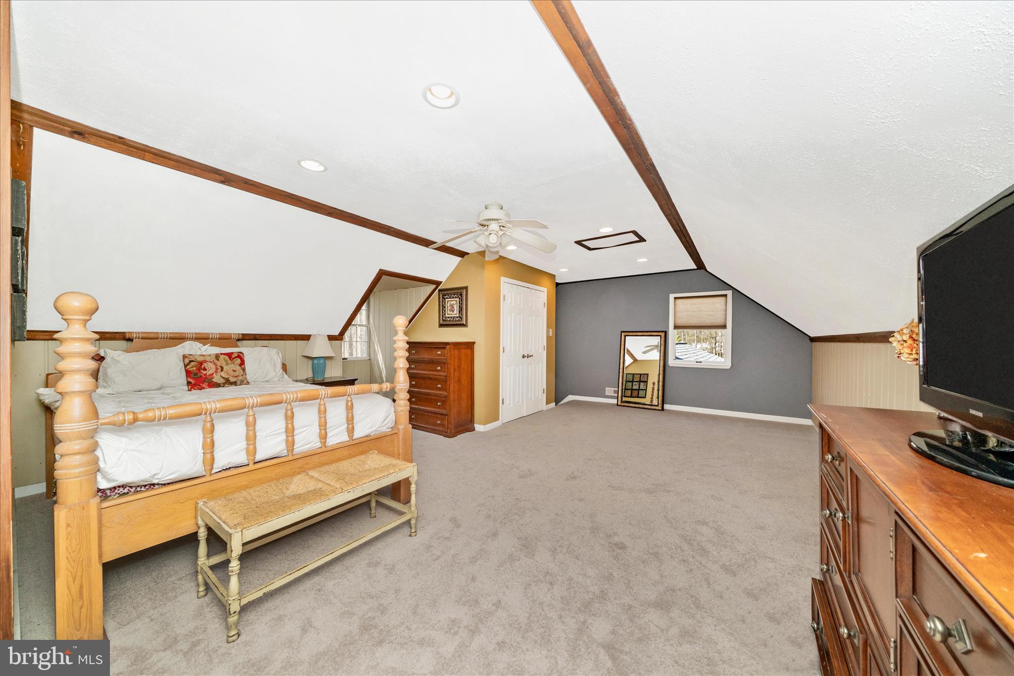 PT ROCKVILLE OUT RES. 3 - Residential