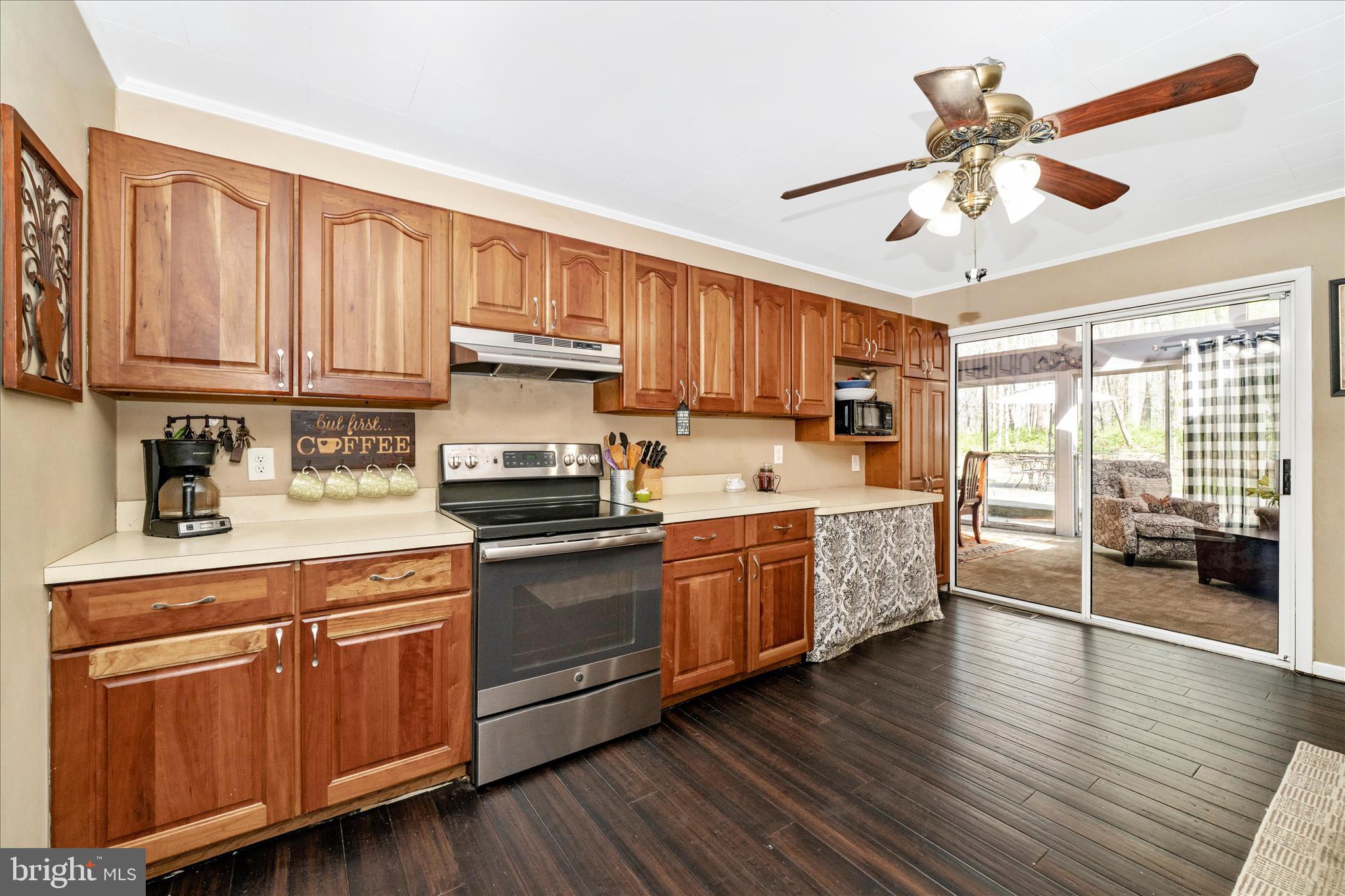 PT ROCKVILLE OUT RES. 3 - Residential