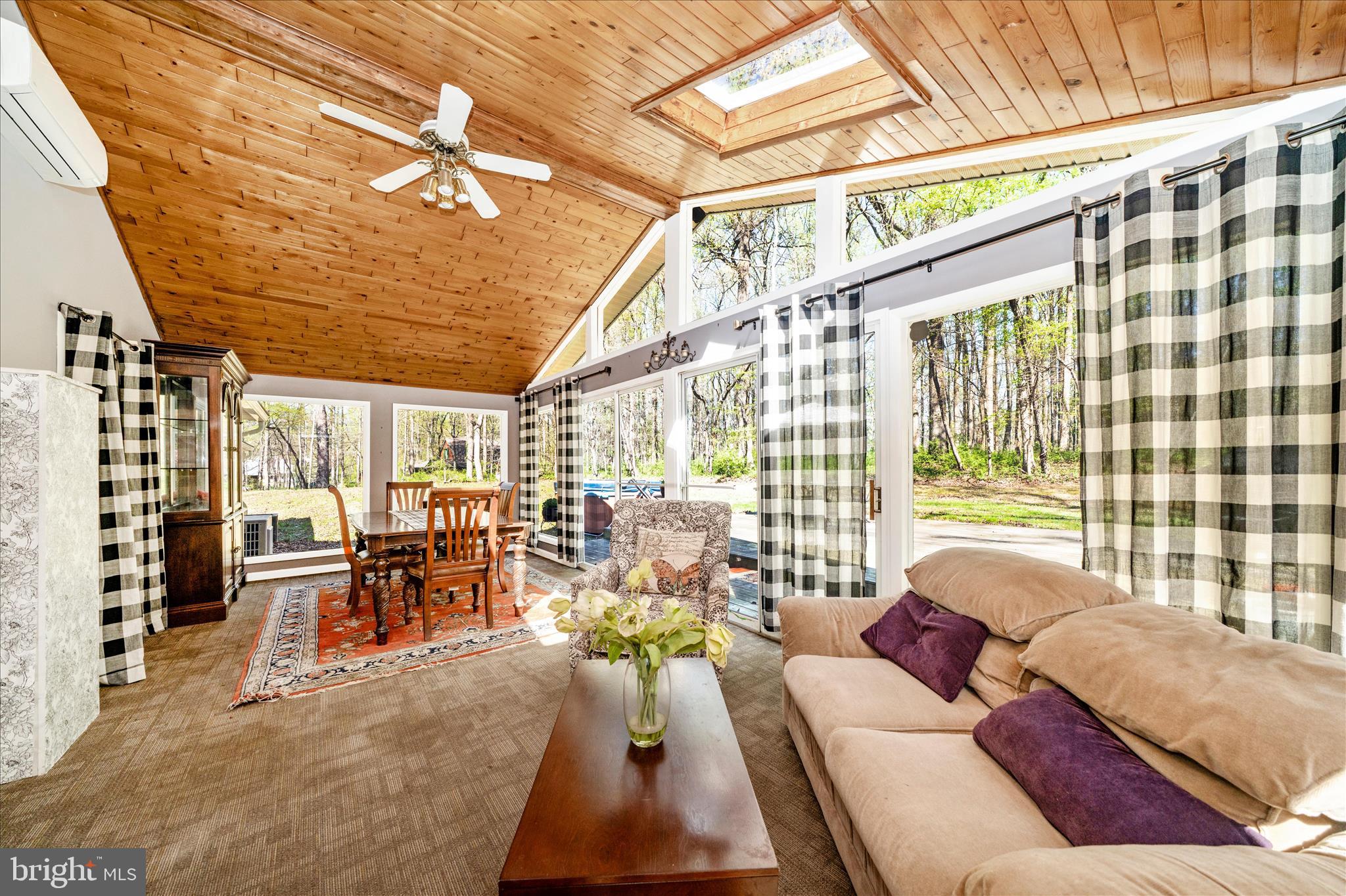 PT ROCKVILLE OUT RES. 3 - Residential