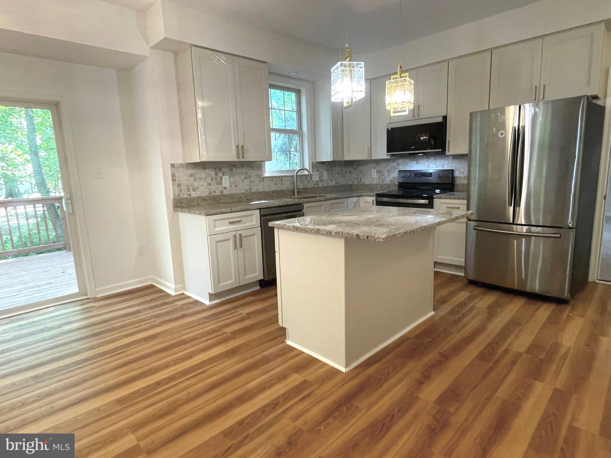 SWAN POINT SUB - Residential