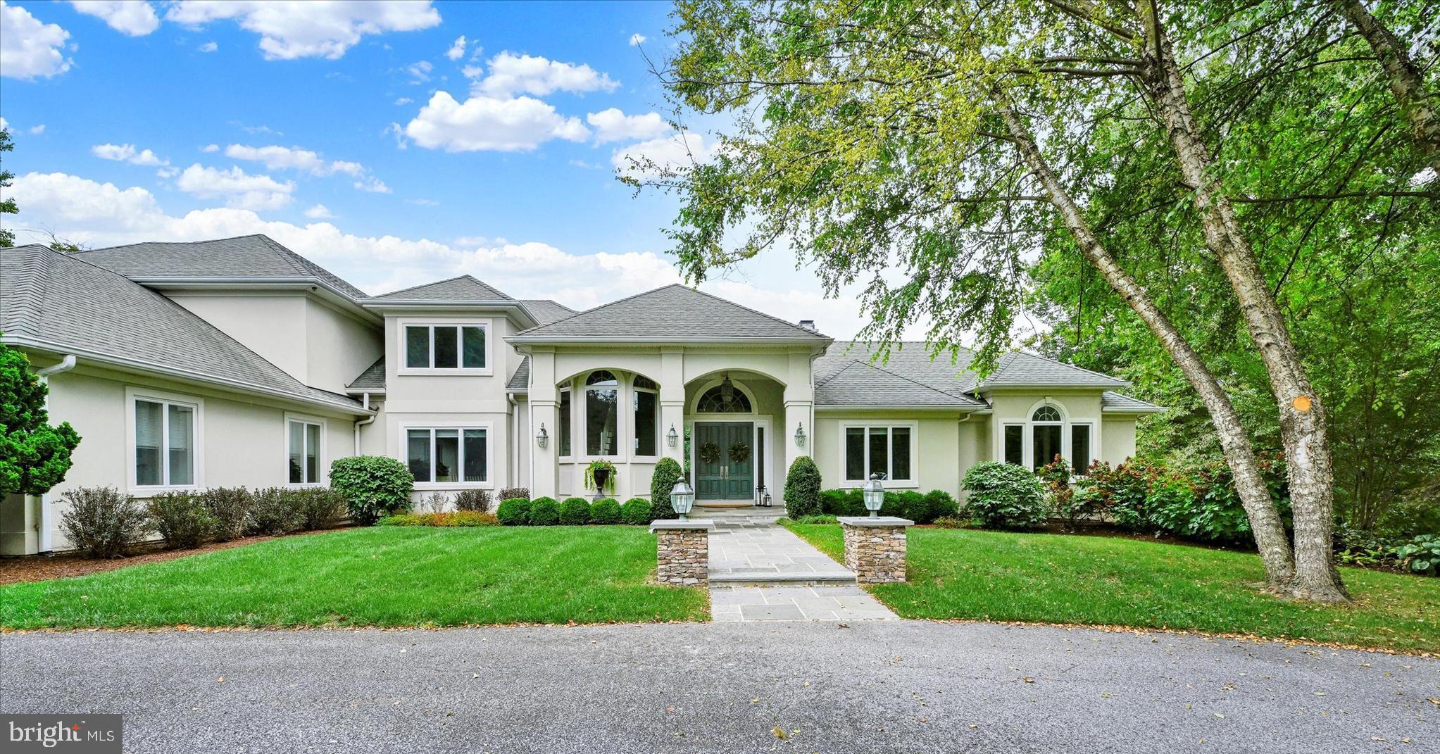 BLENHEIM FARM - Residential