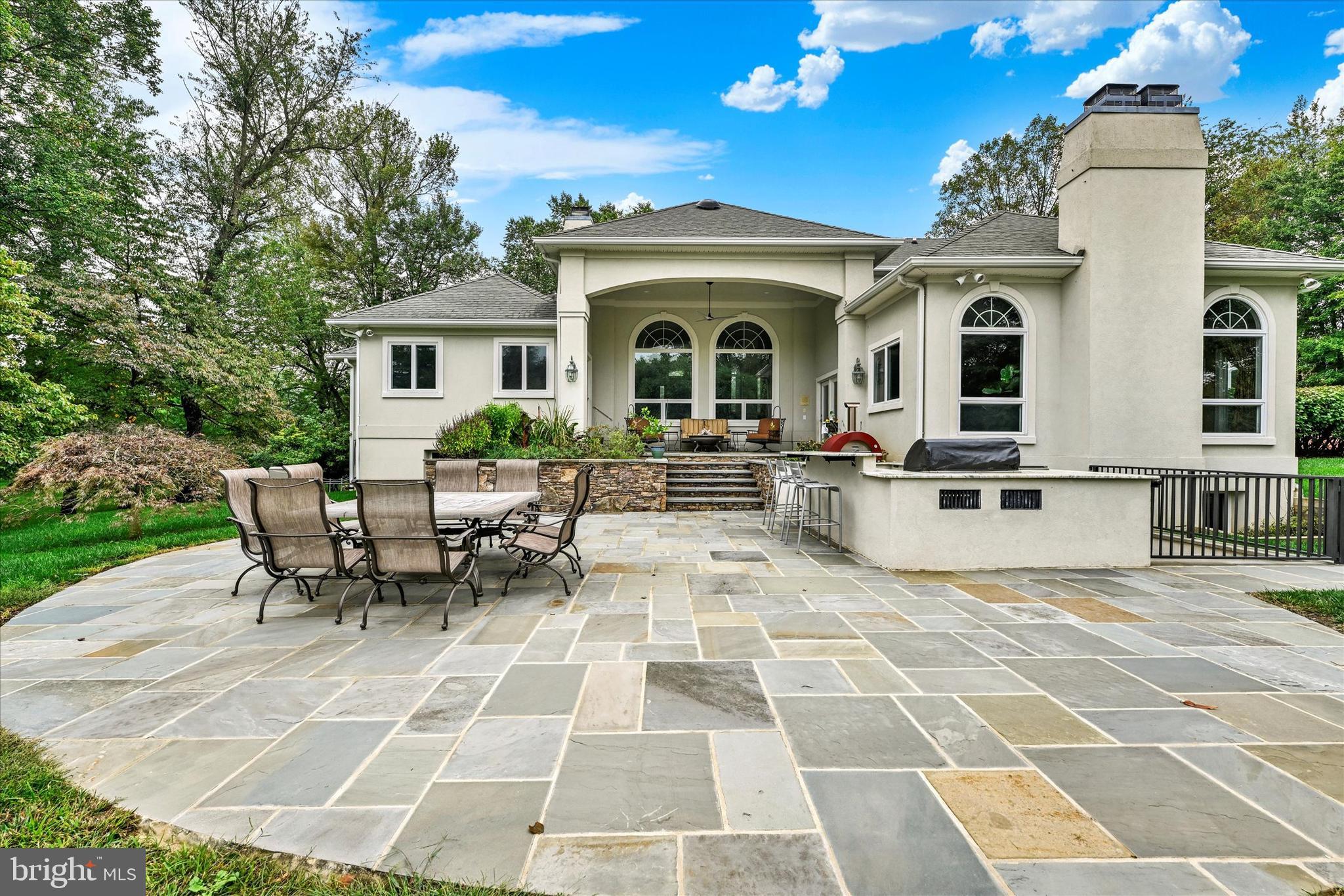 BLENHEIM FARM - Residential