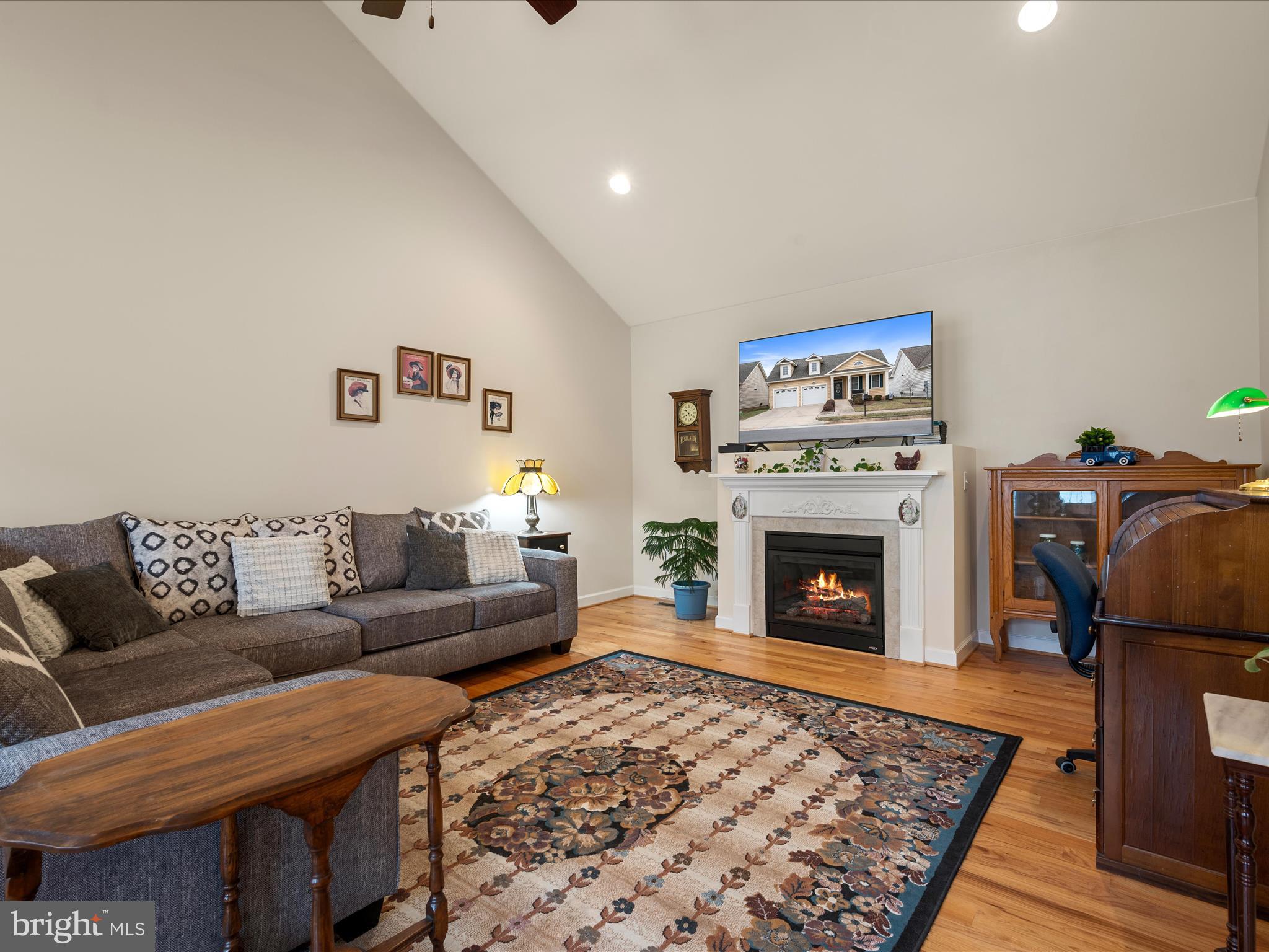 CEDAR MEADOWS - Residential