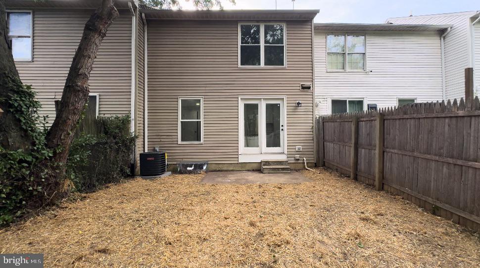 ARBOR PLACE - Residential