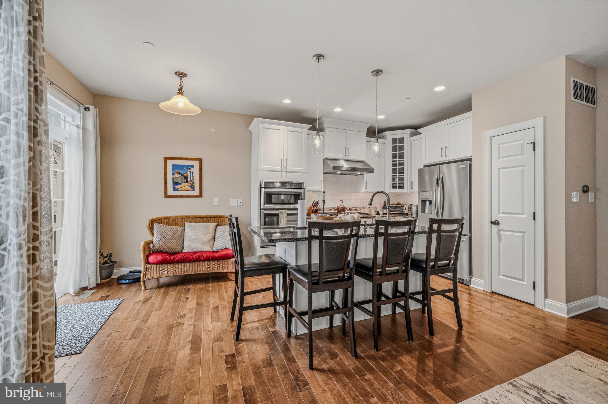 RAVENSCLIFF - Residential