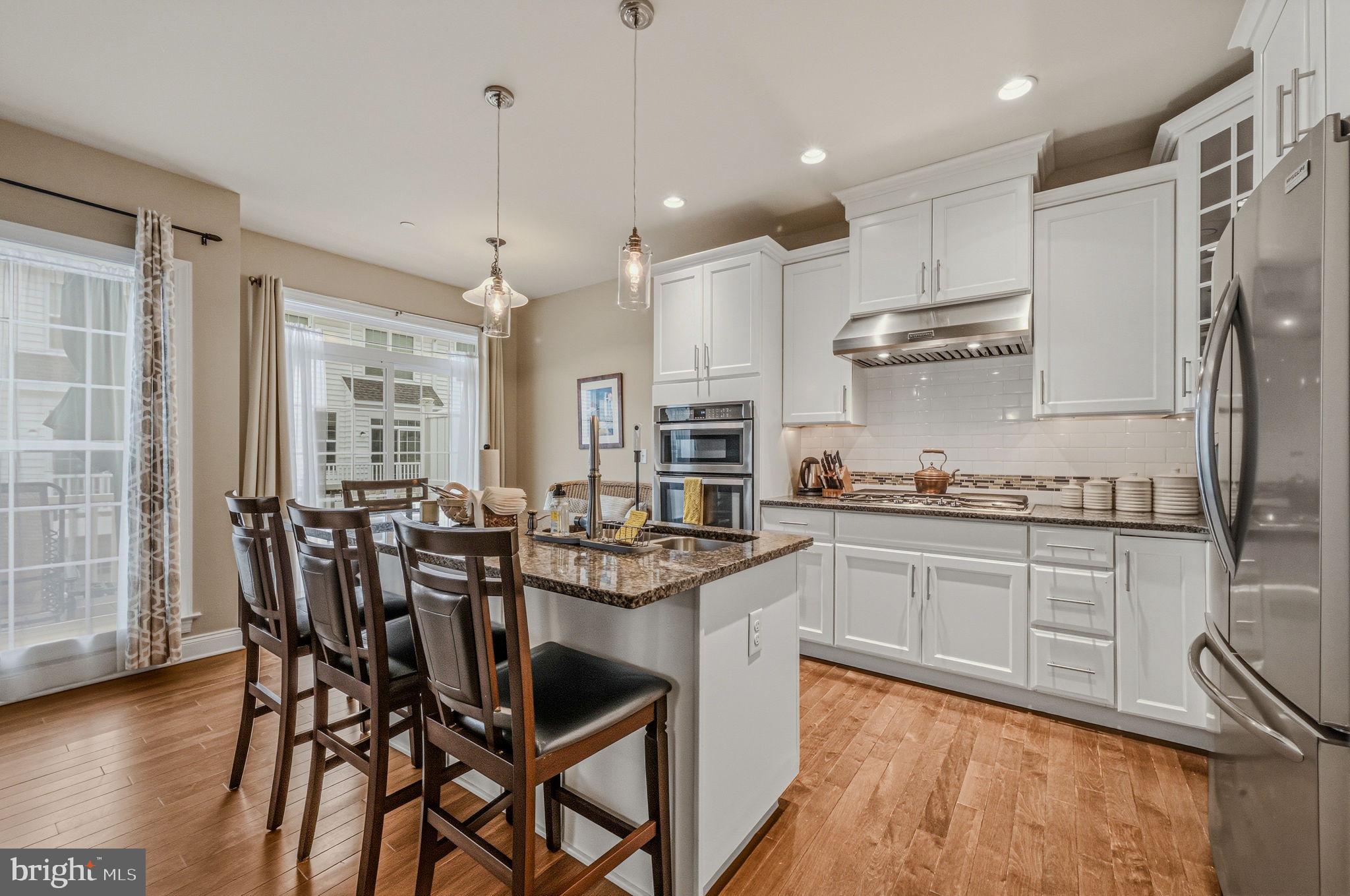 RAVENSCLIFF - Residential