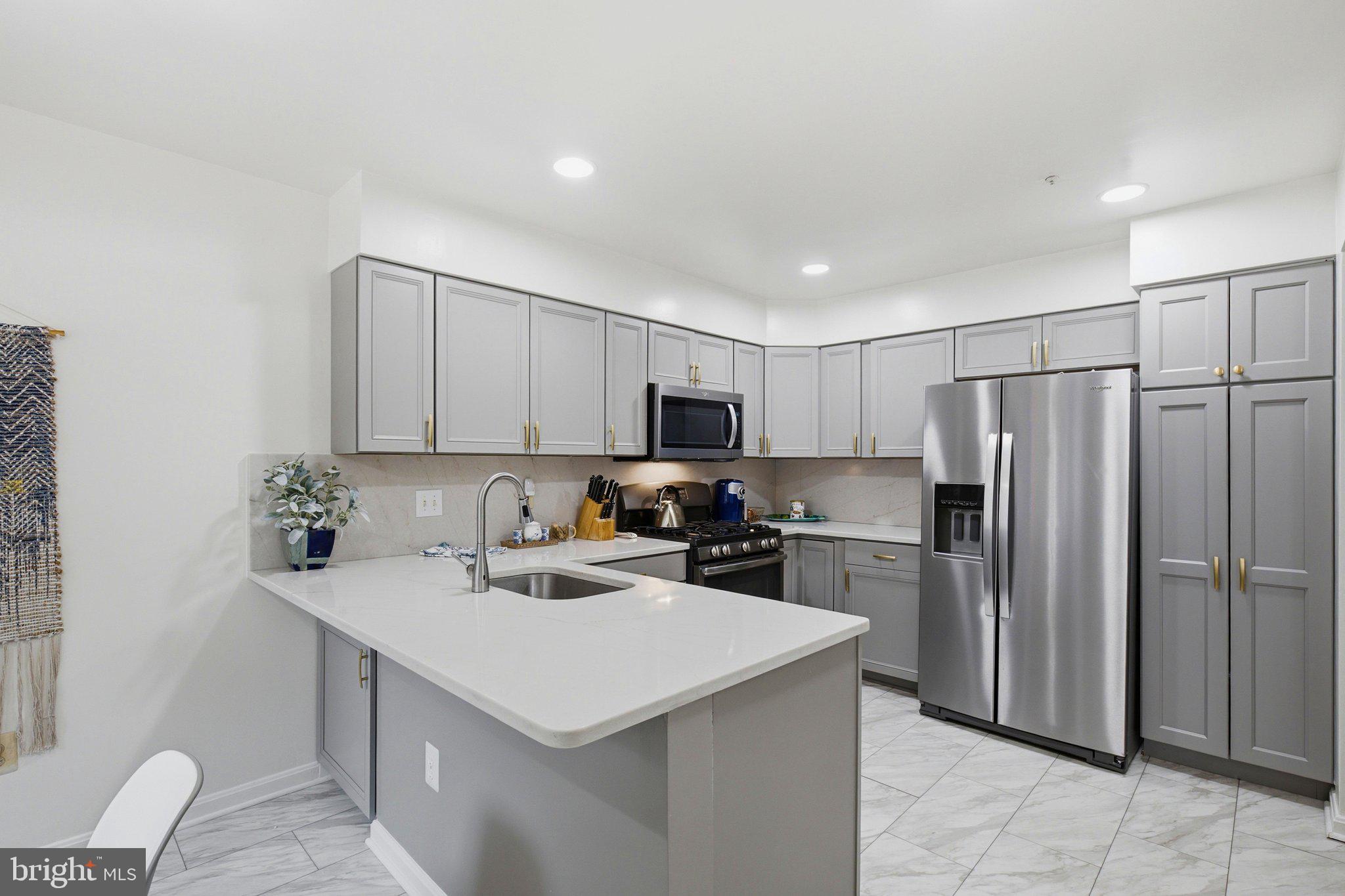 BELLE POINT - Residential