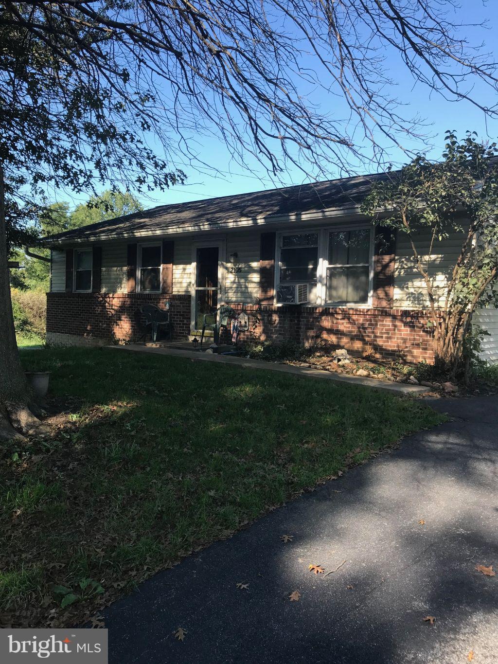 Three bedroom rancher in Hempfield S. D. convenient to Rte. 30.  Nice lot with deck and off street parking. Roof and windows are 10 years young.  Has been tenant occupied and needs cosmetics and TLC.  Large finished  basement with hot tub that provides another 1000 square feet.  Great opportunity for a buyer that wants to earn some sweat equity.