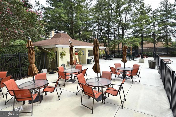 THE FOUNTAINS - Residential Lease