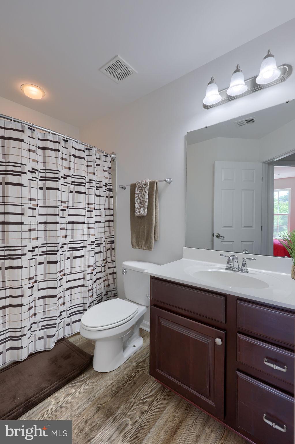 STONEGATE AT REGENTS GLEN - Residential
