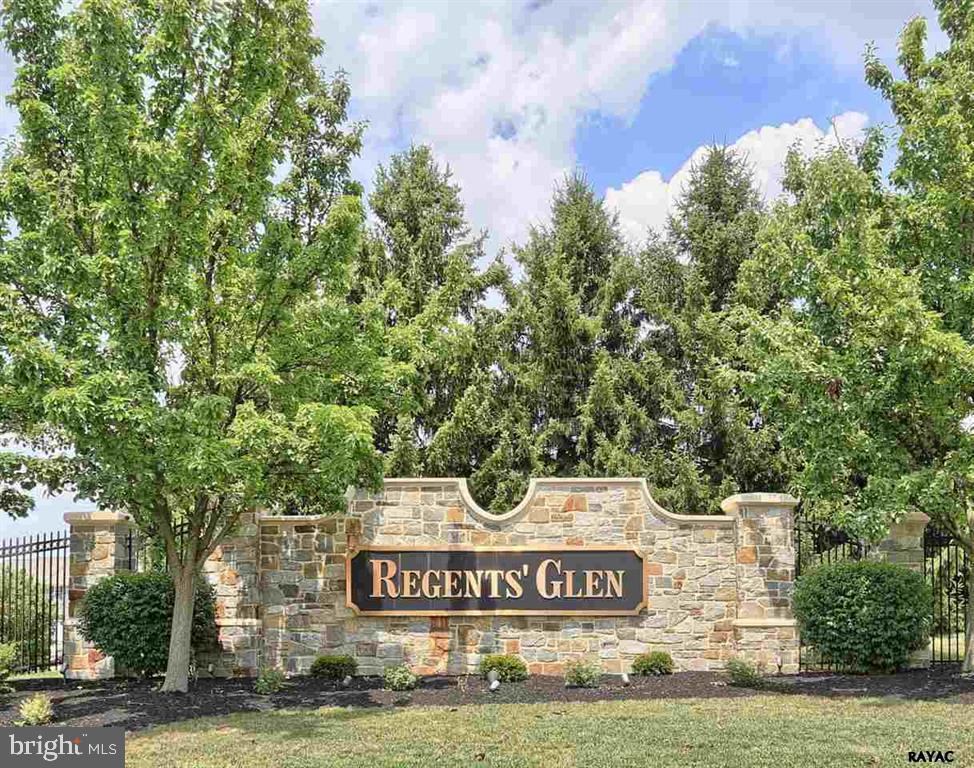STONEGATE AT REGENTS GLEN - Residential