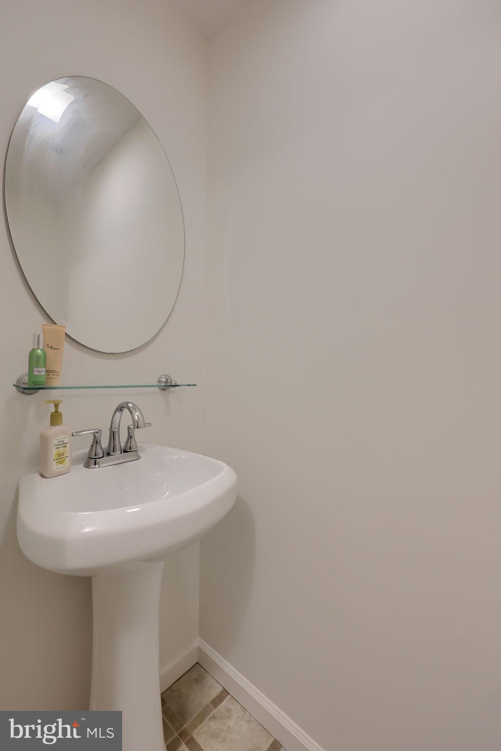STONEGATE AT REGENTS GLEN - Residential