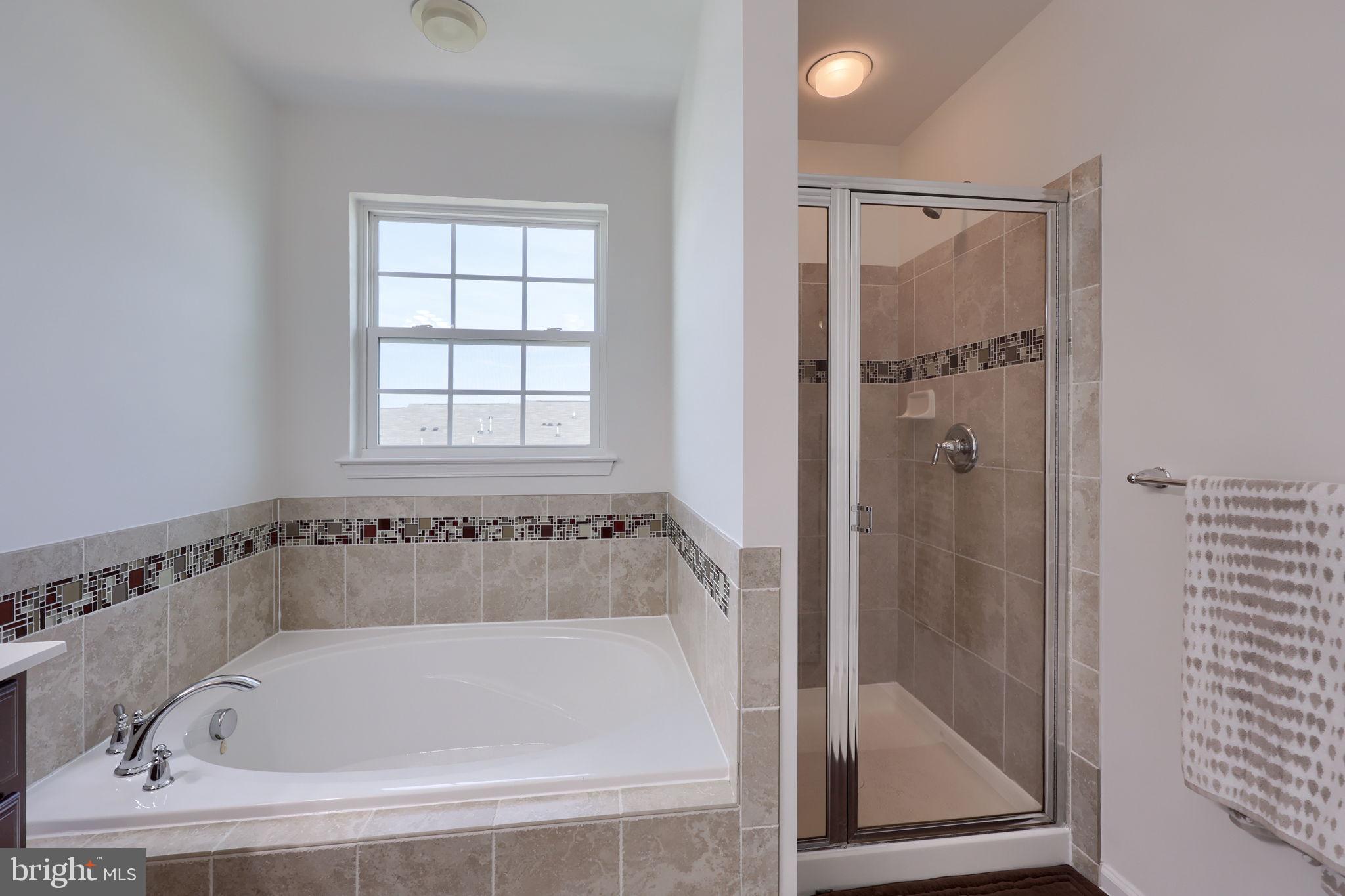 STONEGATE AT REGENTS GLEN - Residential