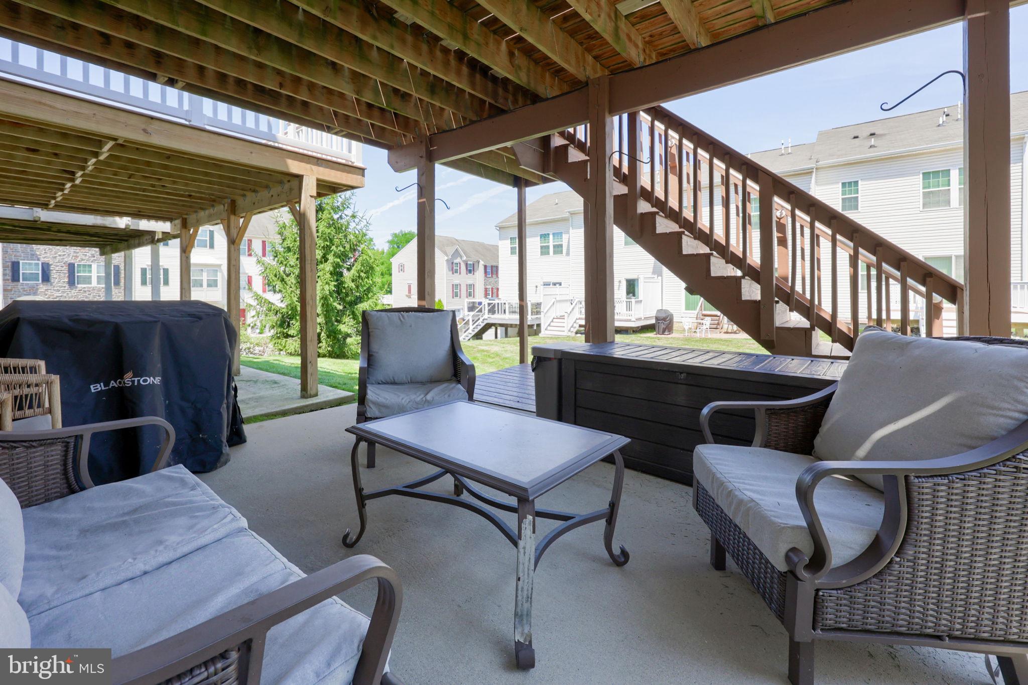 STONEGATE AT REGENTS GLEN - Residential