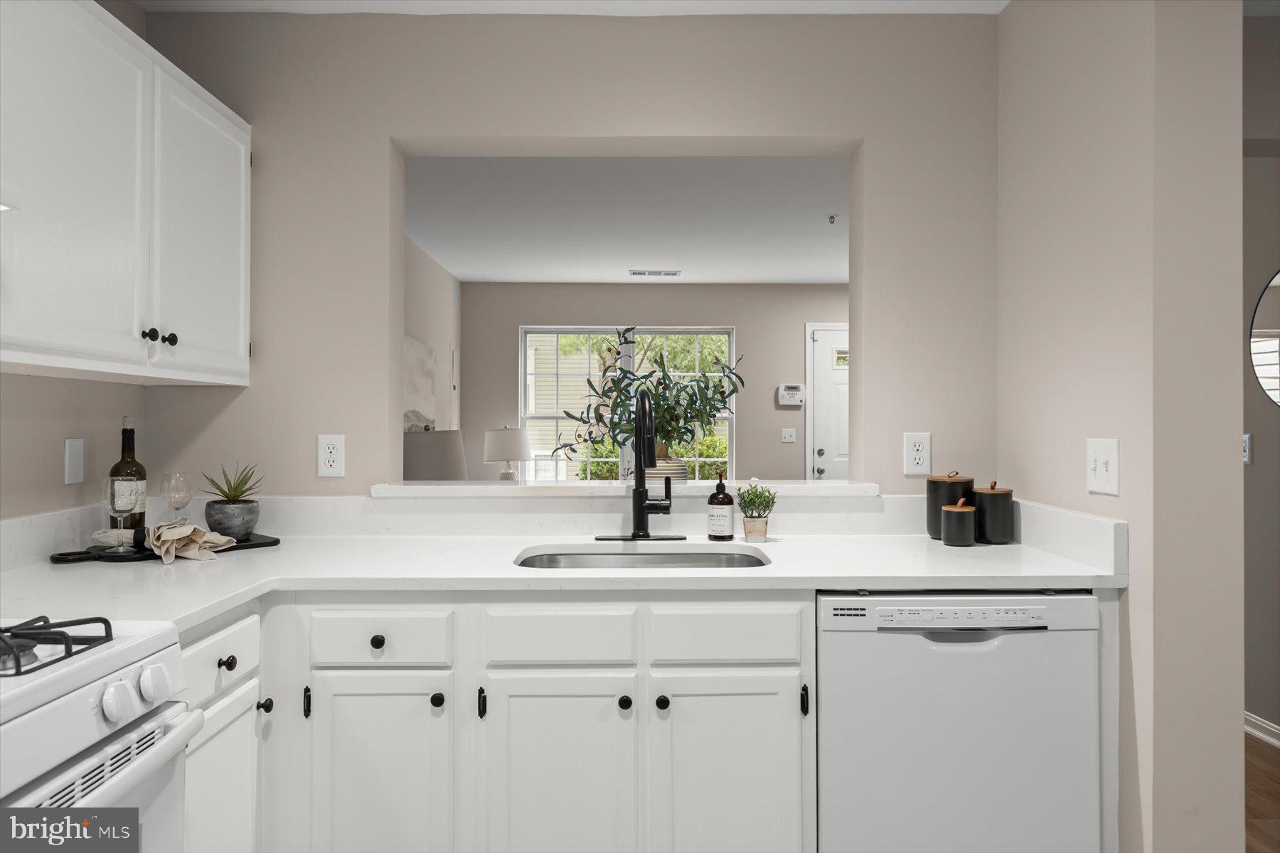 GERMANTOWN ESTATES - Residential