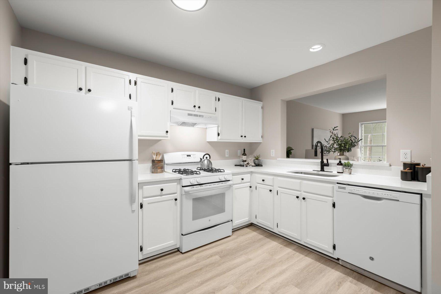 GERMANTOWN ESTATES - Residential