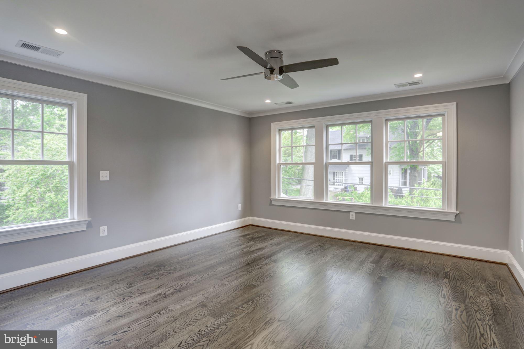 ROSEMONT - Residential