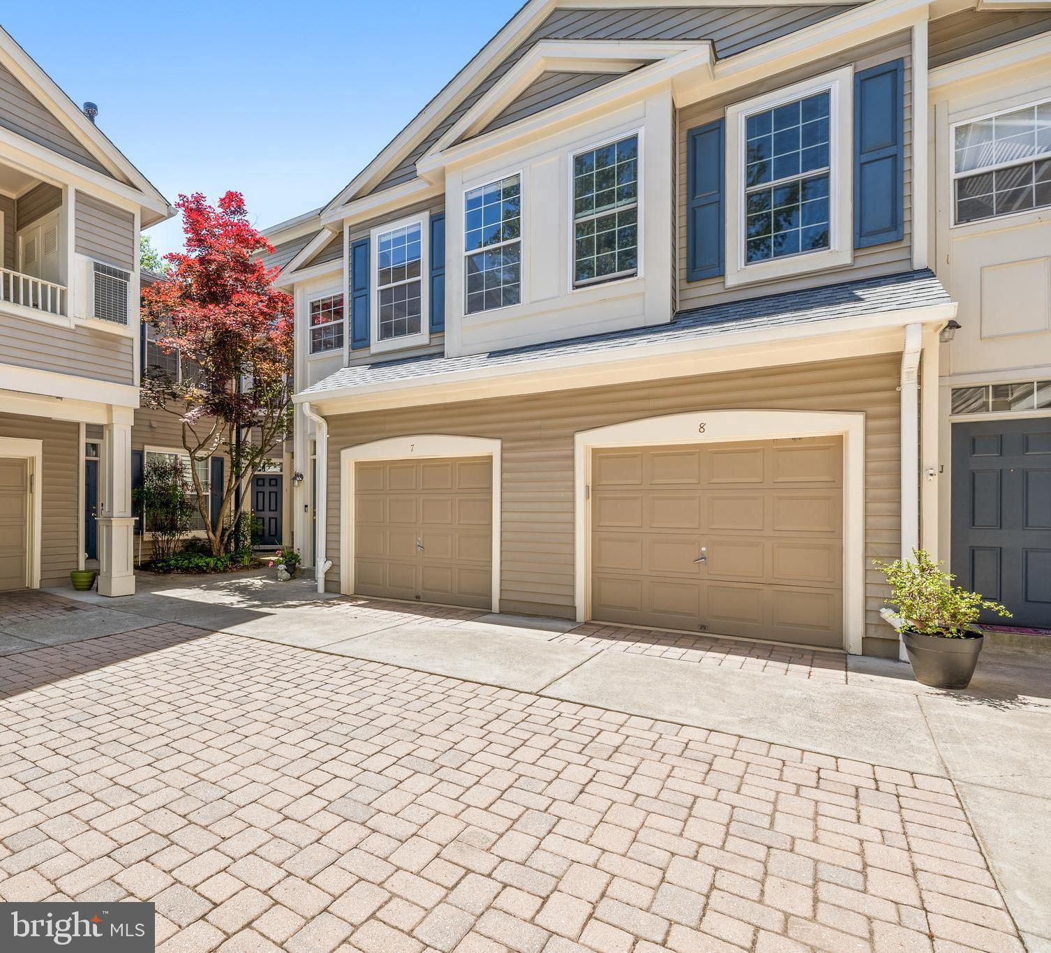 SUTTON RIDGE - Residential