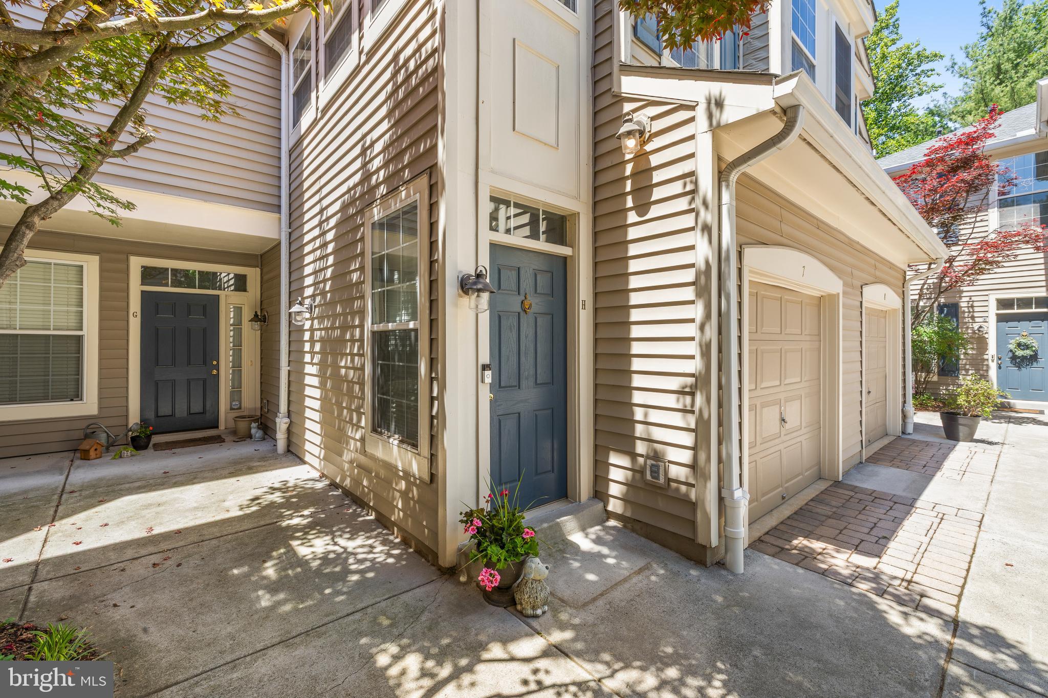 SUTTON RIDGE - Residential