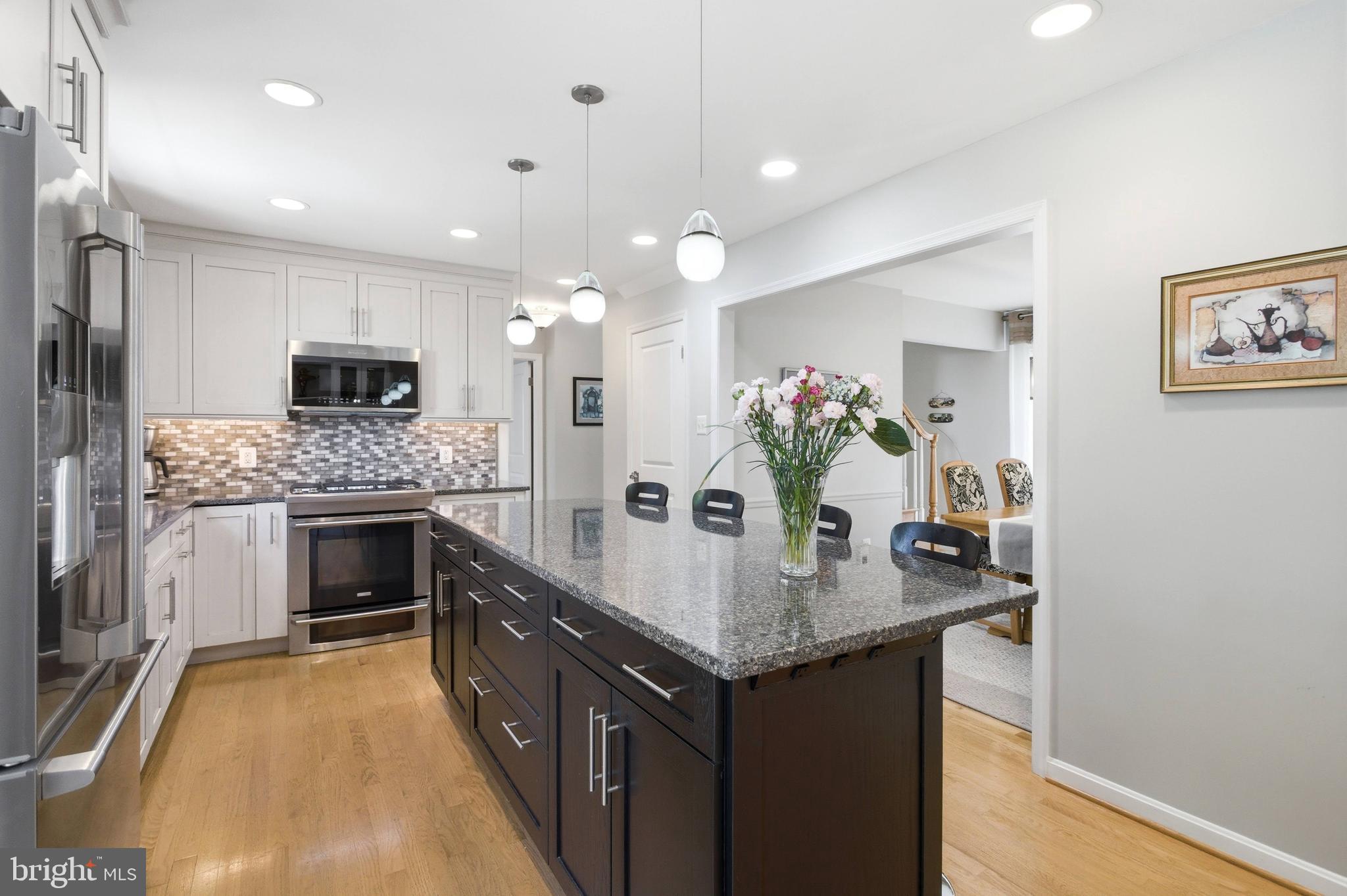 OAK HILL - Residential