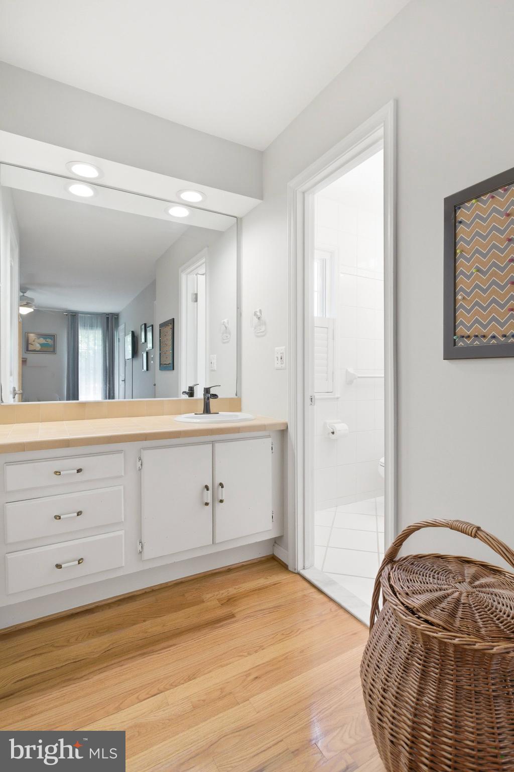 OAK HILL - Residential