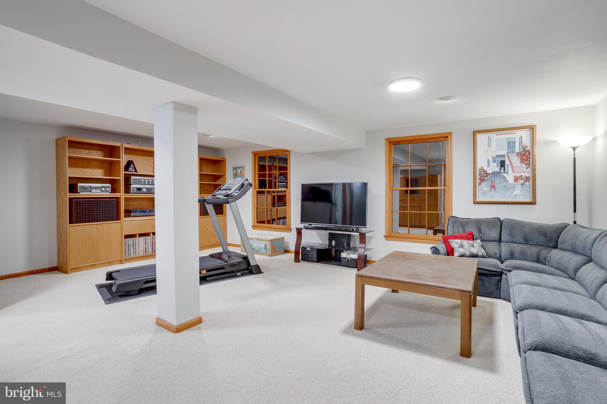 OAK HILL - Residential