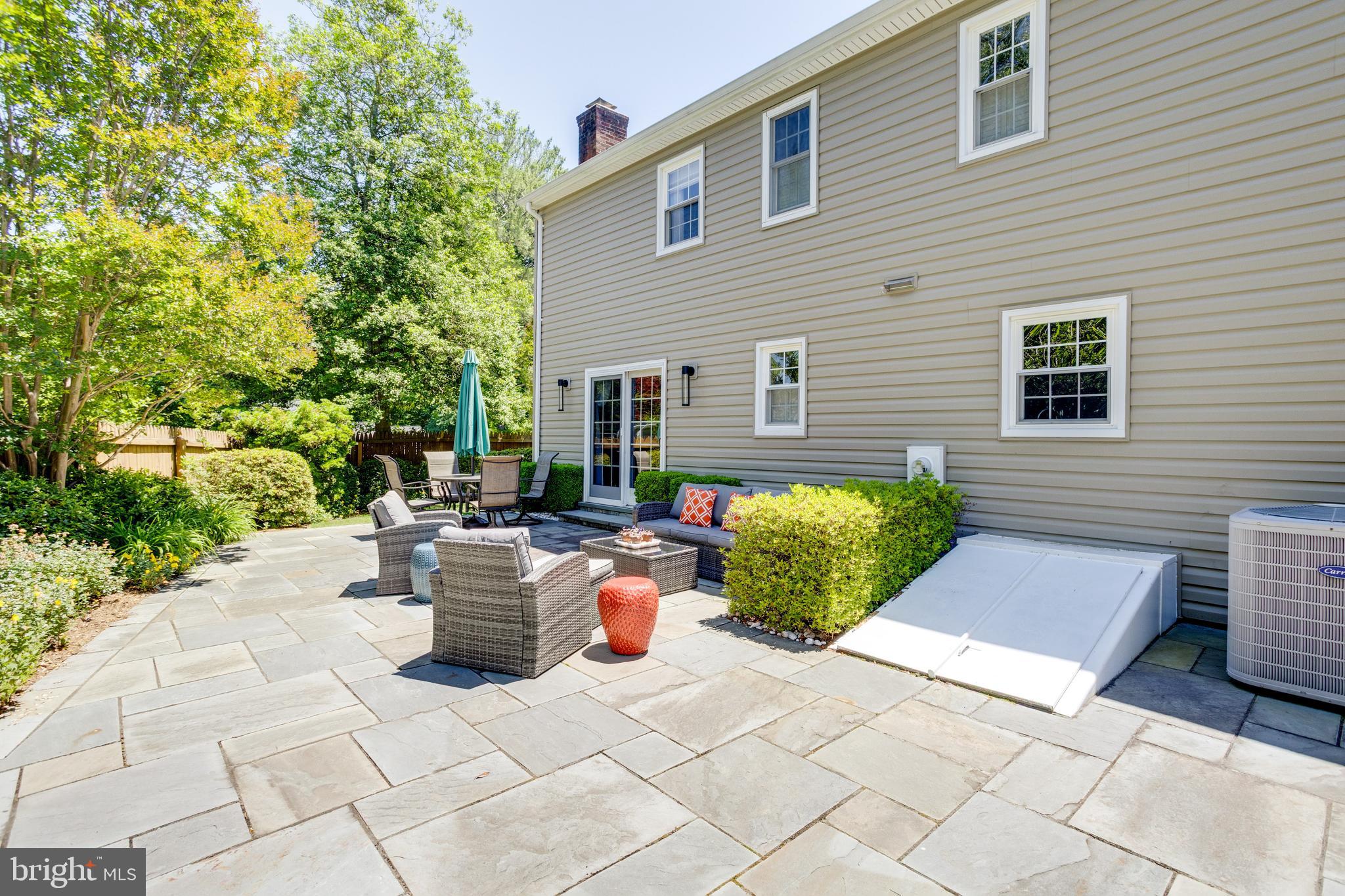 OAK HILL - Residential