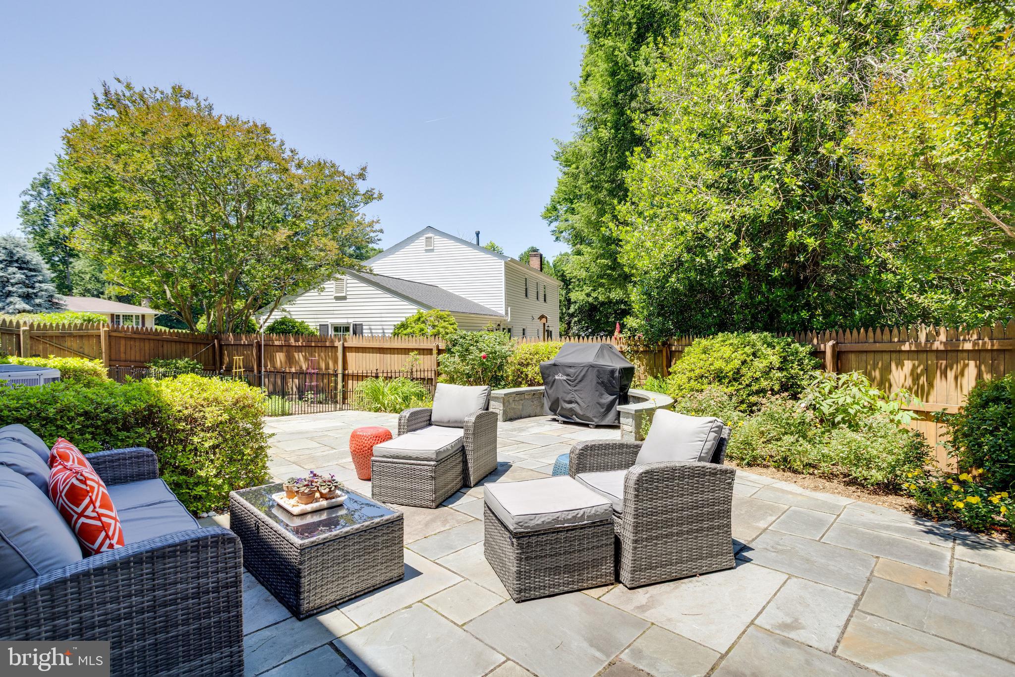 OAK HILL - Residential