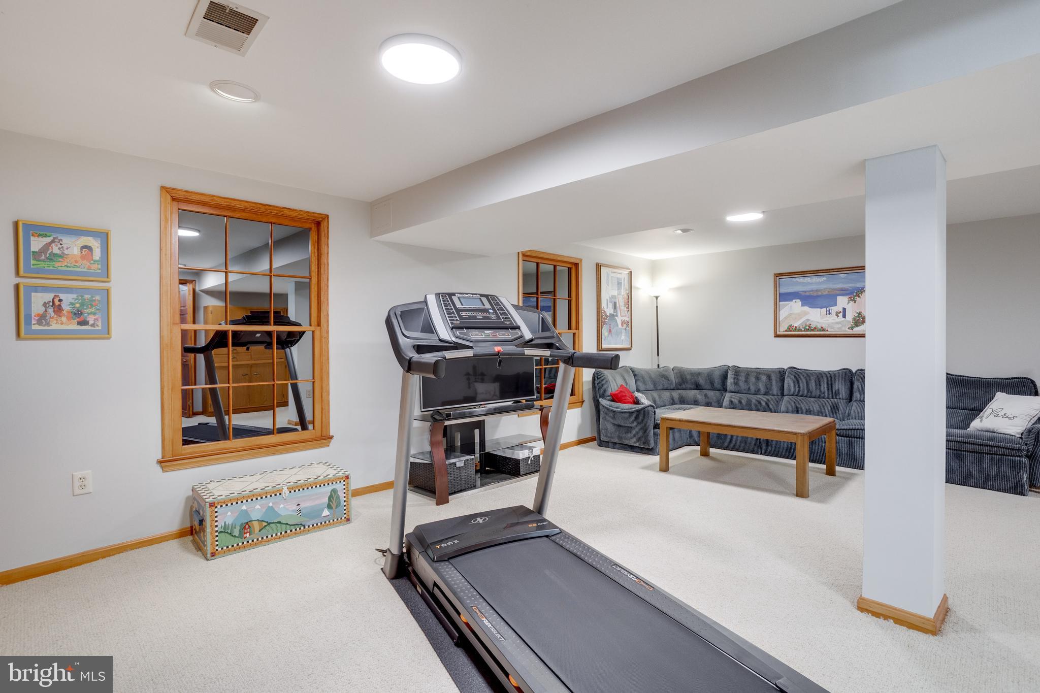 OAK HILL - Residential