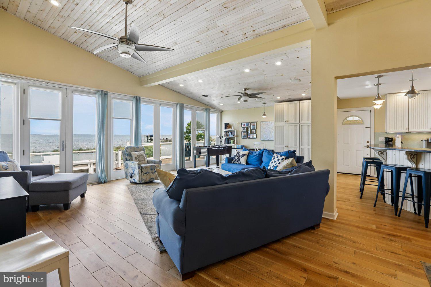 SEA MARK SHORES - Residential