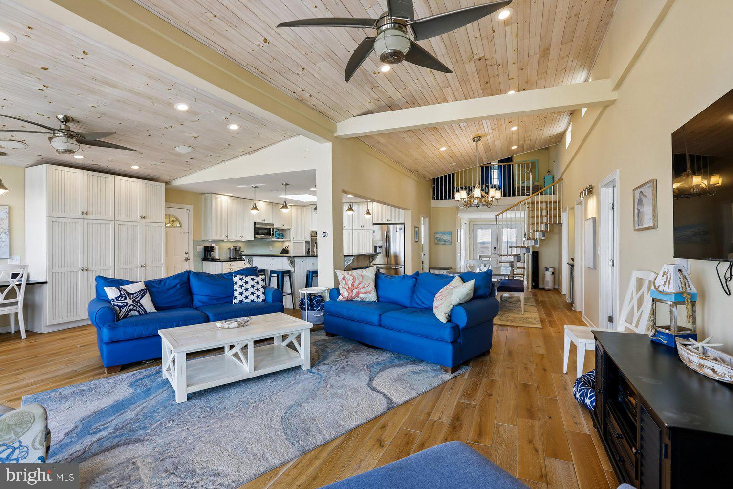 SEA MARK SHORES - Residential
