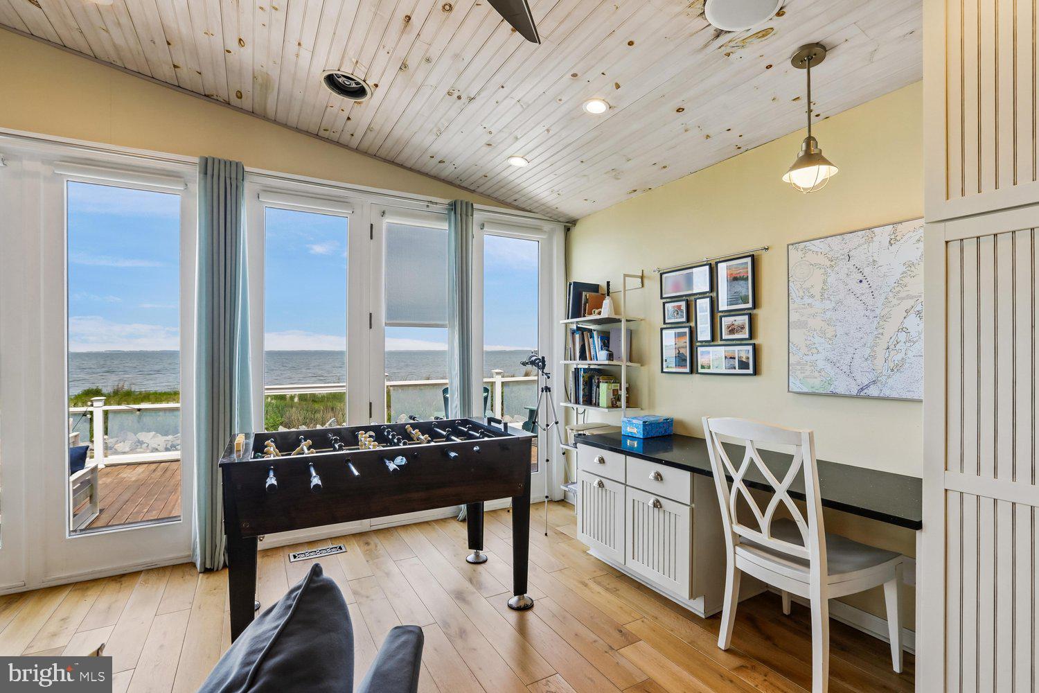 SEA MARK SHORES - Residential