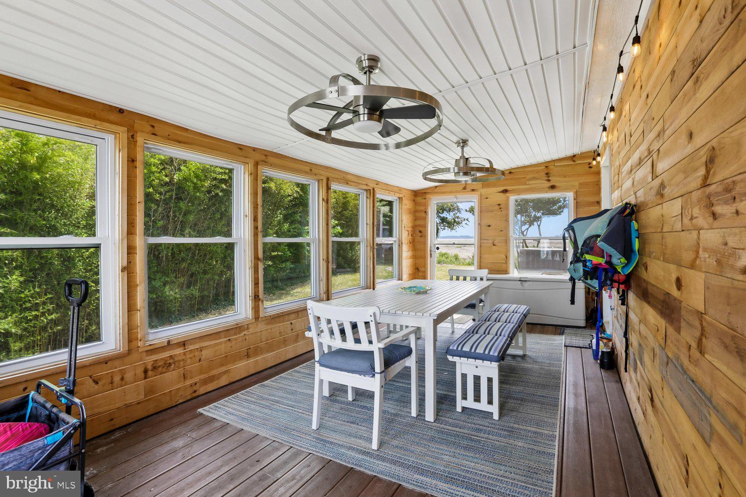 SEA MARK SHORES - Residential