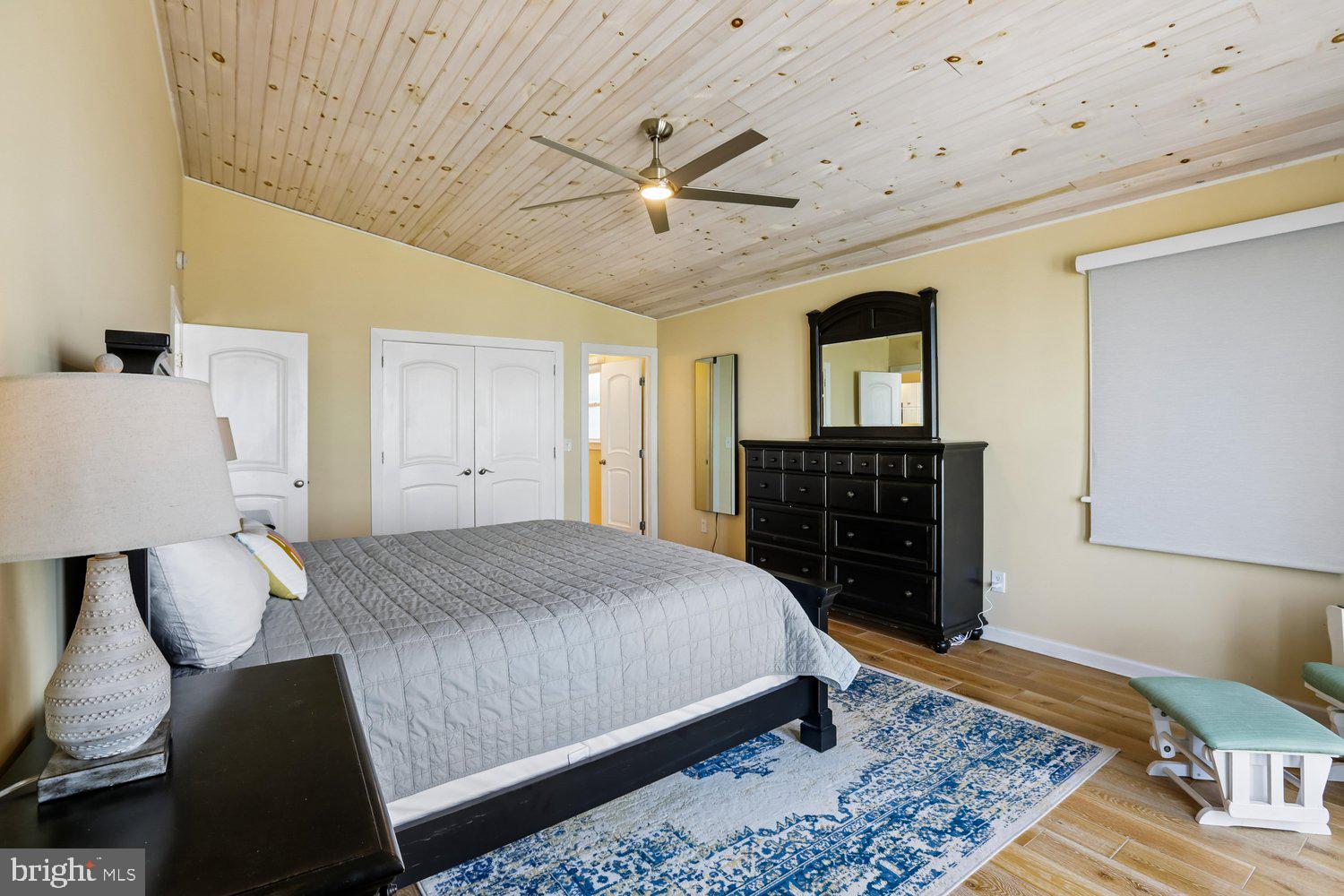 SEA MARK SHORES - Residential