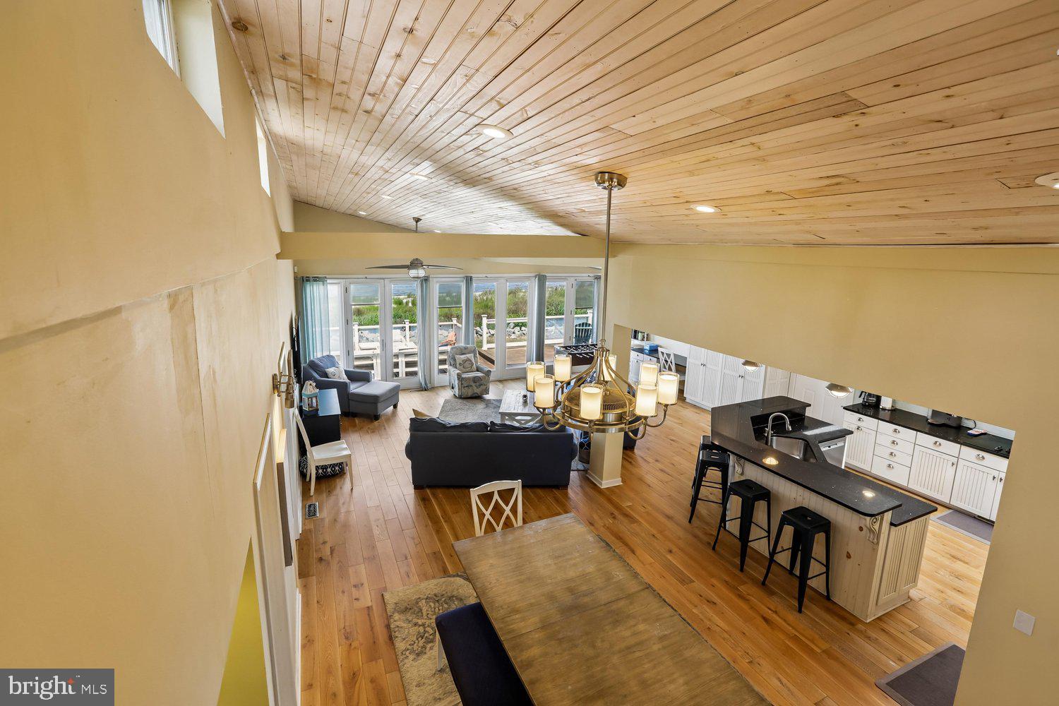 SEA MARK SHORES - Residential