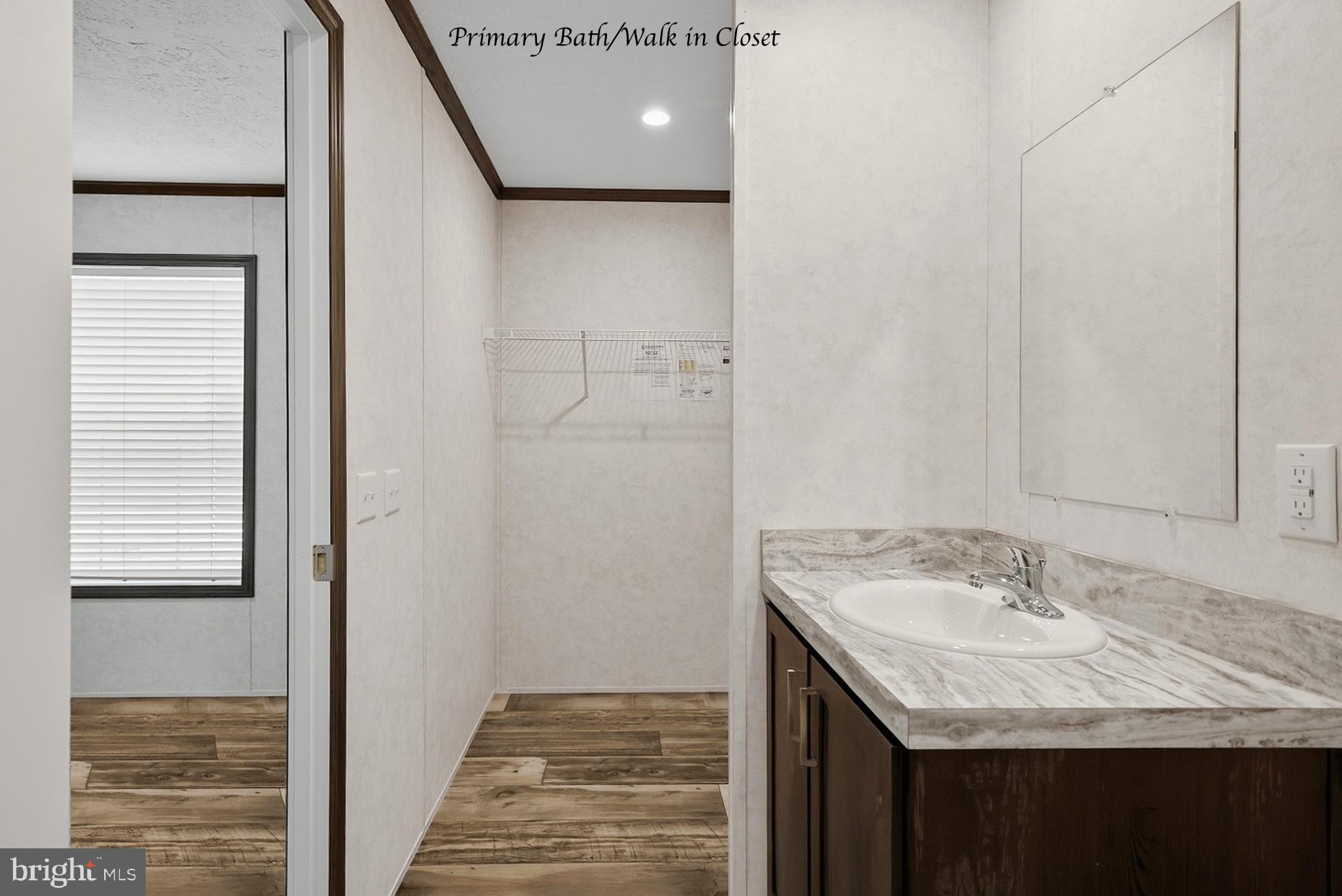 TOWN & COUNTRY TERRACE - Residential