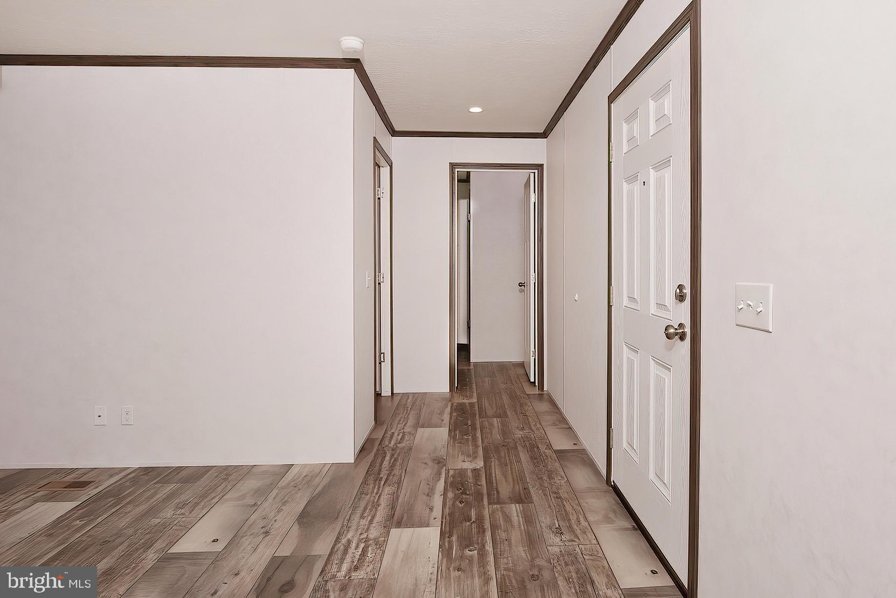 TOWN & COUNTRY TERRACE - Residential