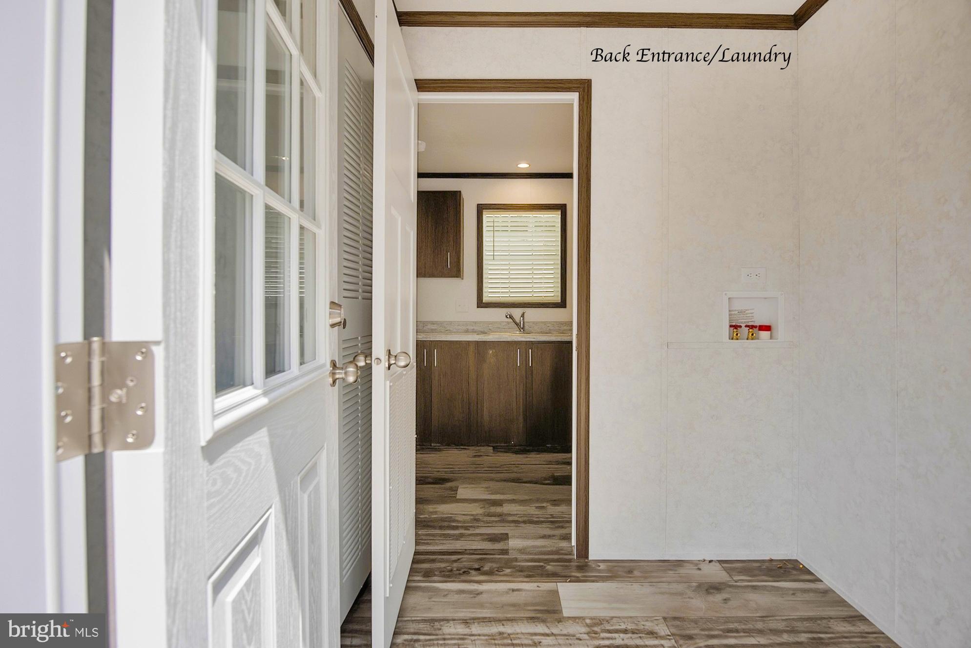 TOWN & COUNTRY TERRACE - Residential