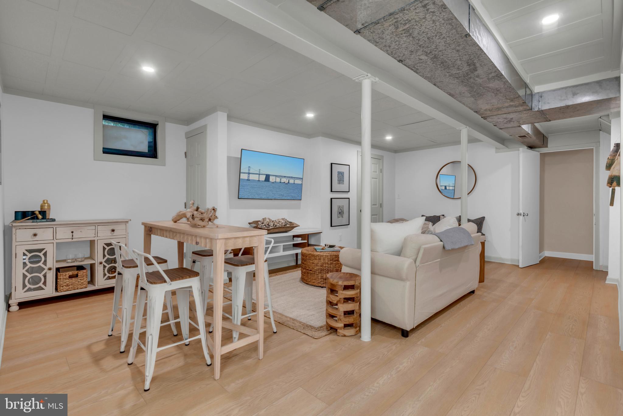 STEWARTS LANDING - Residential