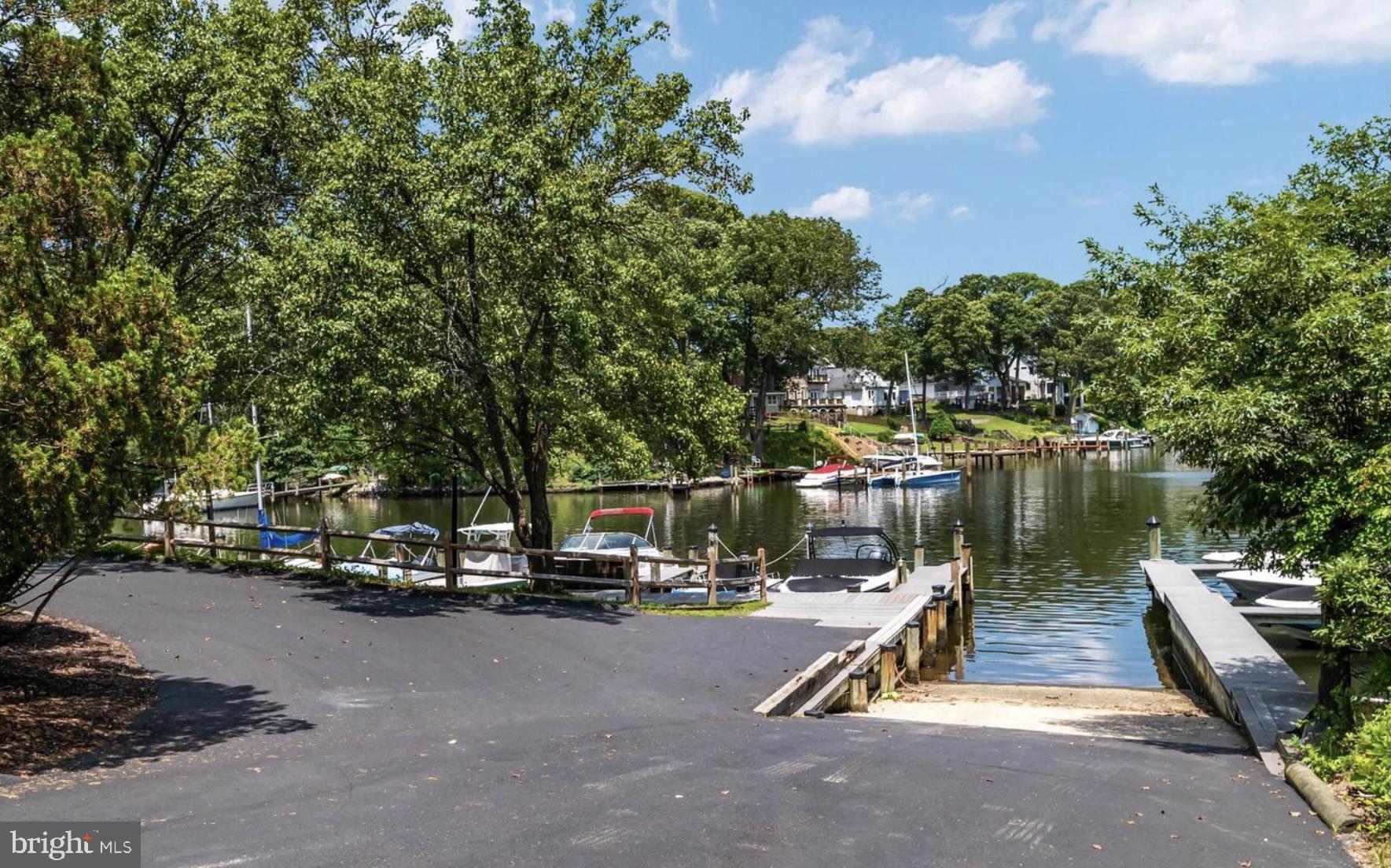 STEWARTS LANDING - Residential