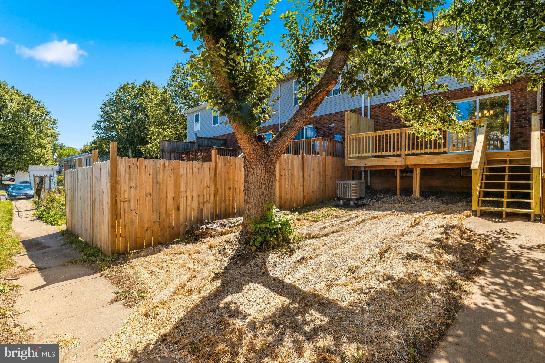 DOWNTOWN WESTMINSTER - Residential