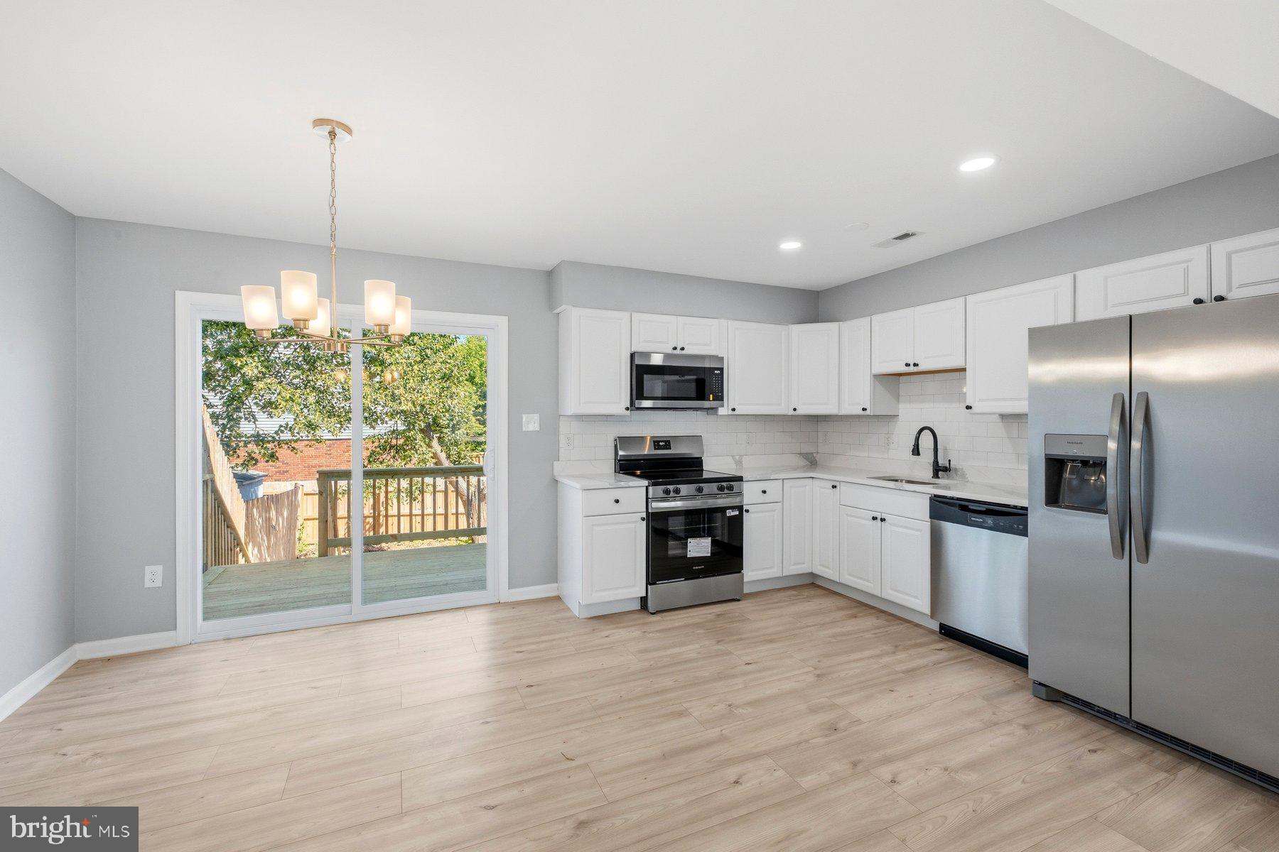 DOWNTOWN WESTMINSTER - Residential