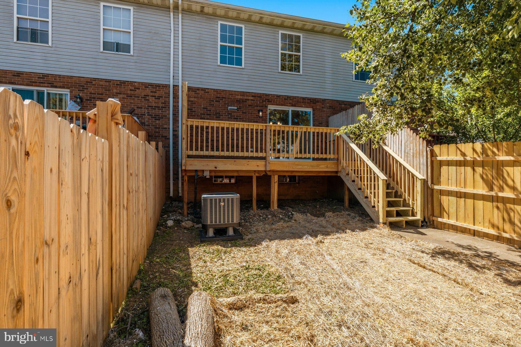DOWNTOWN WESTMINSTER - Residential