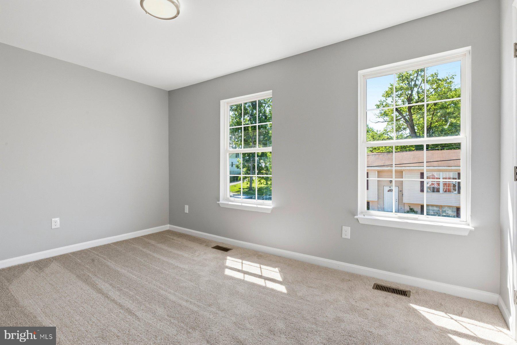 DOWNTOWN WESTMINSTER - Residential