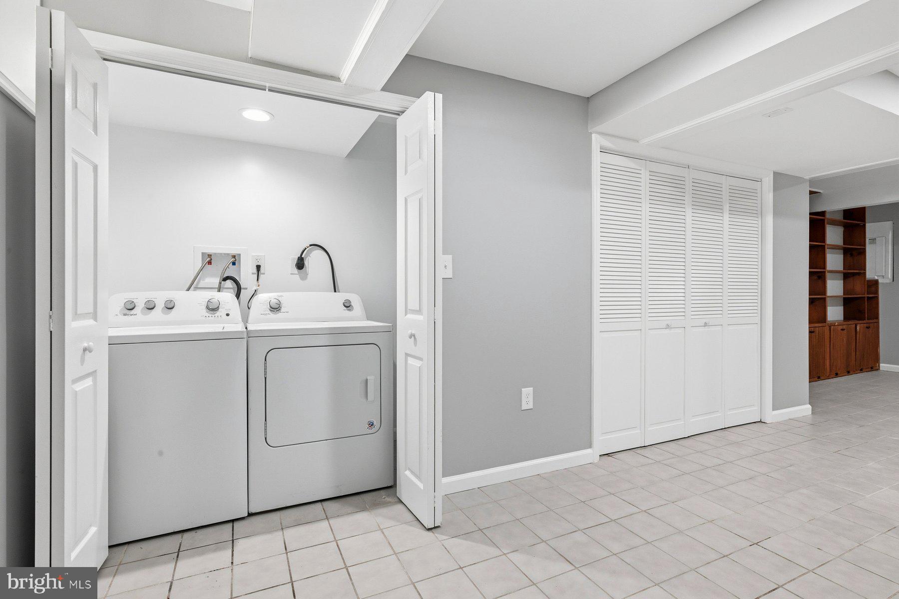 DOWNTOWN WESTMINSTER - Residential