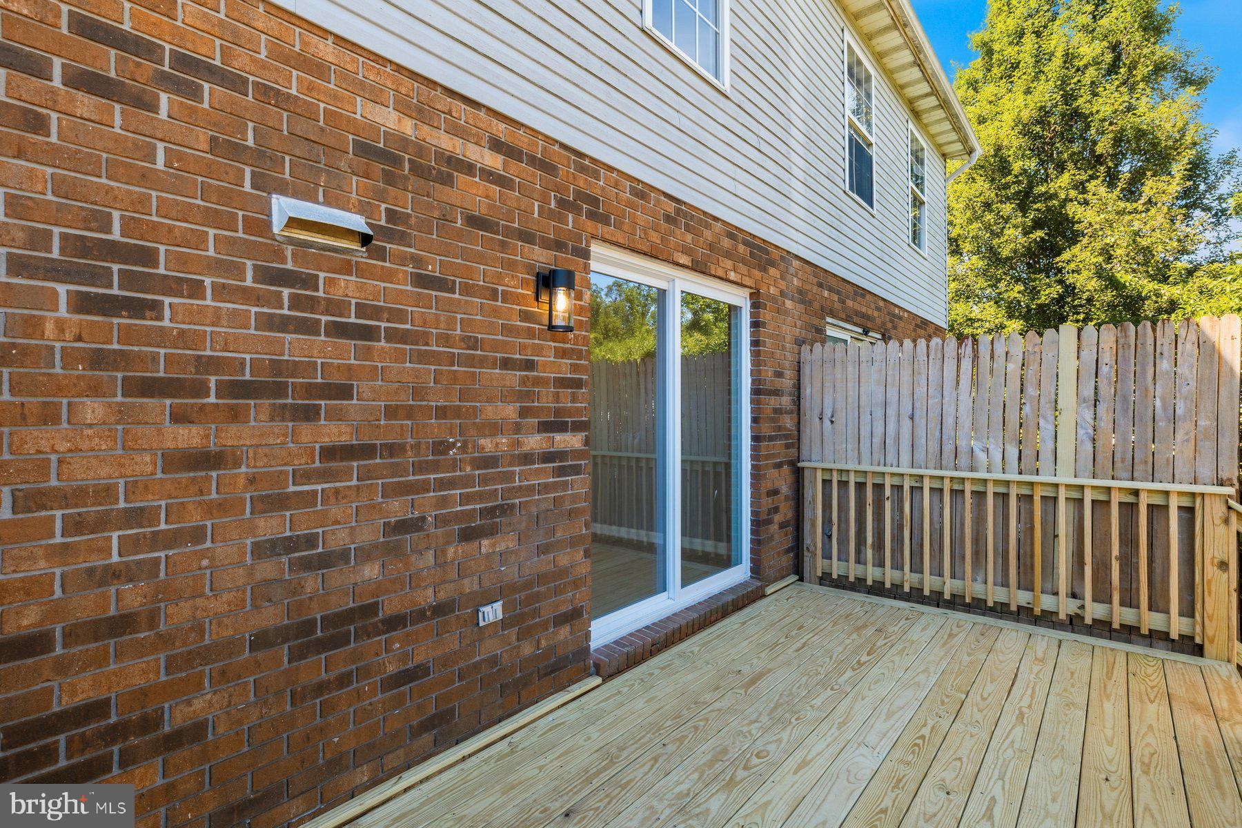 DOWNTOWN WESTMINSTER - Residential