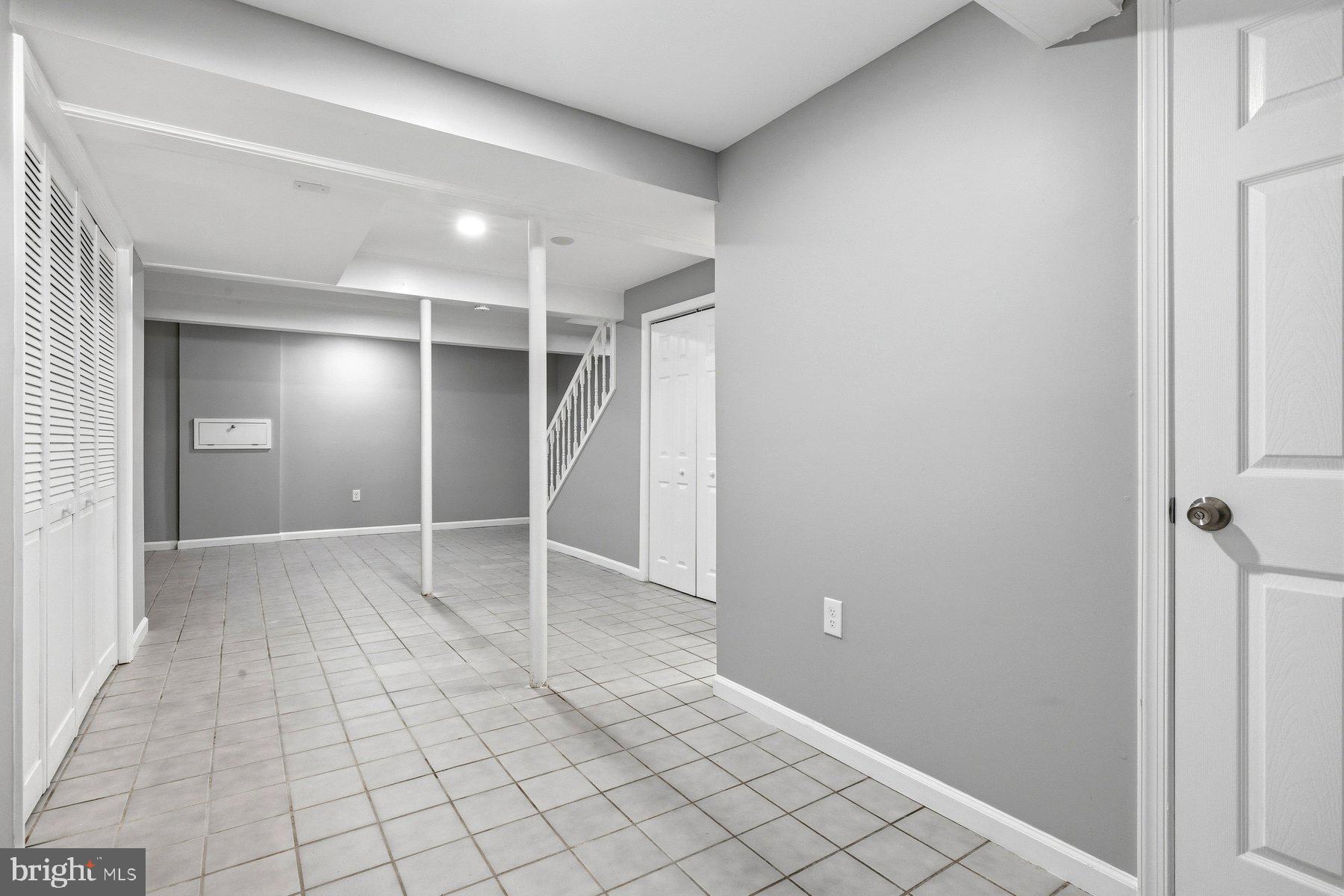 DOWNTOWN WESTMINSTER - Residential