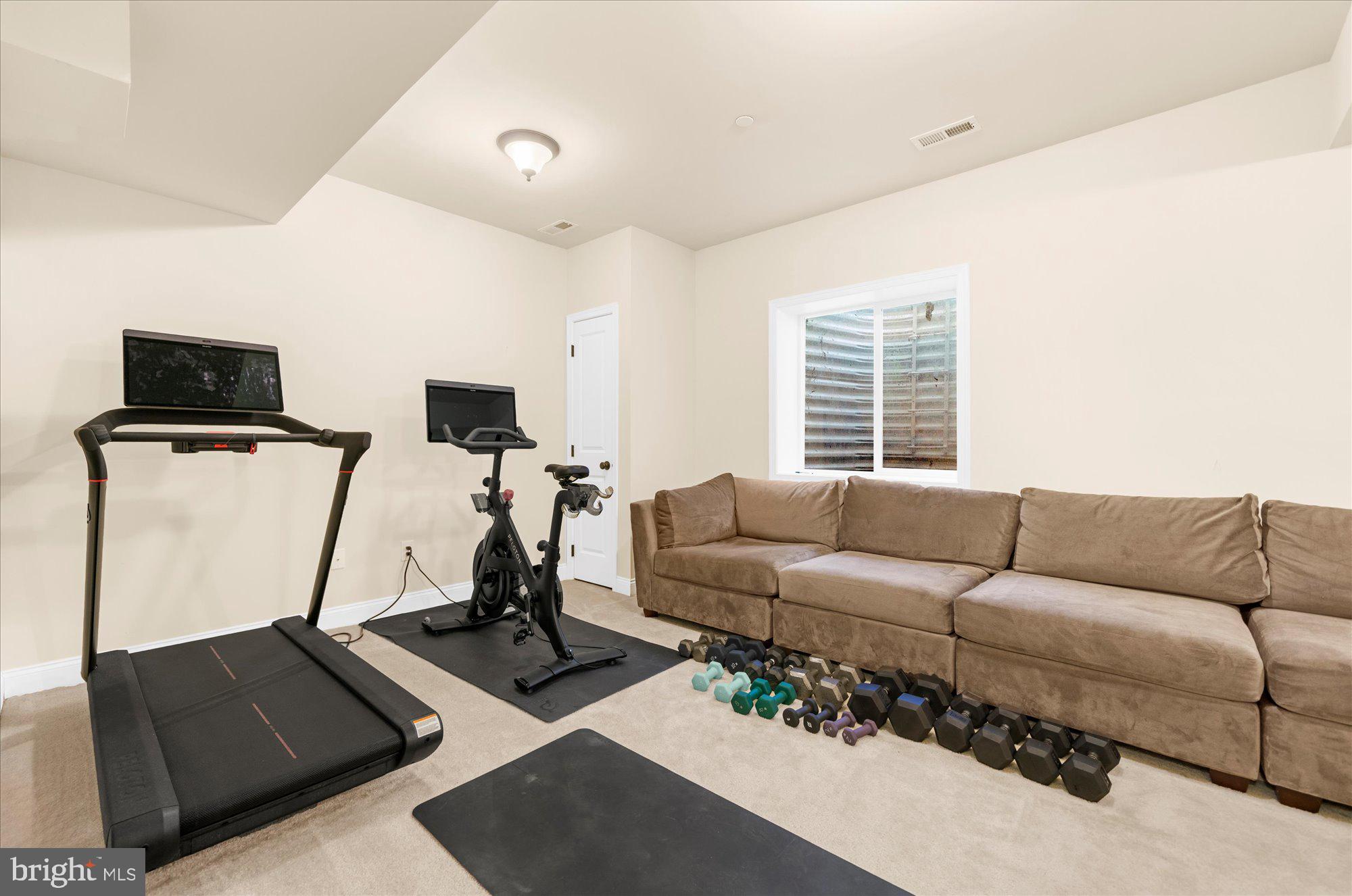 RAVENSCLIFF - Residential